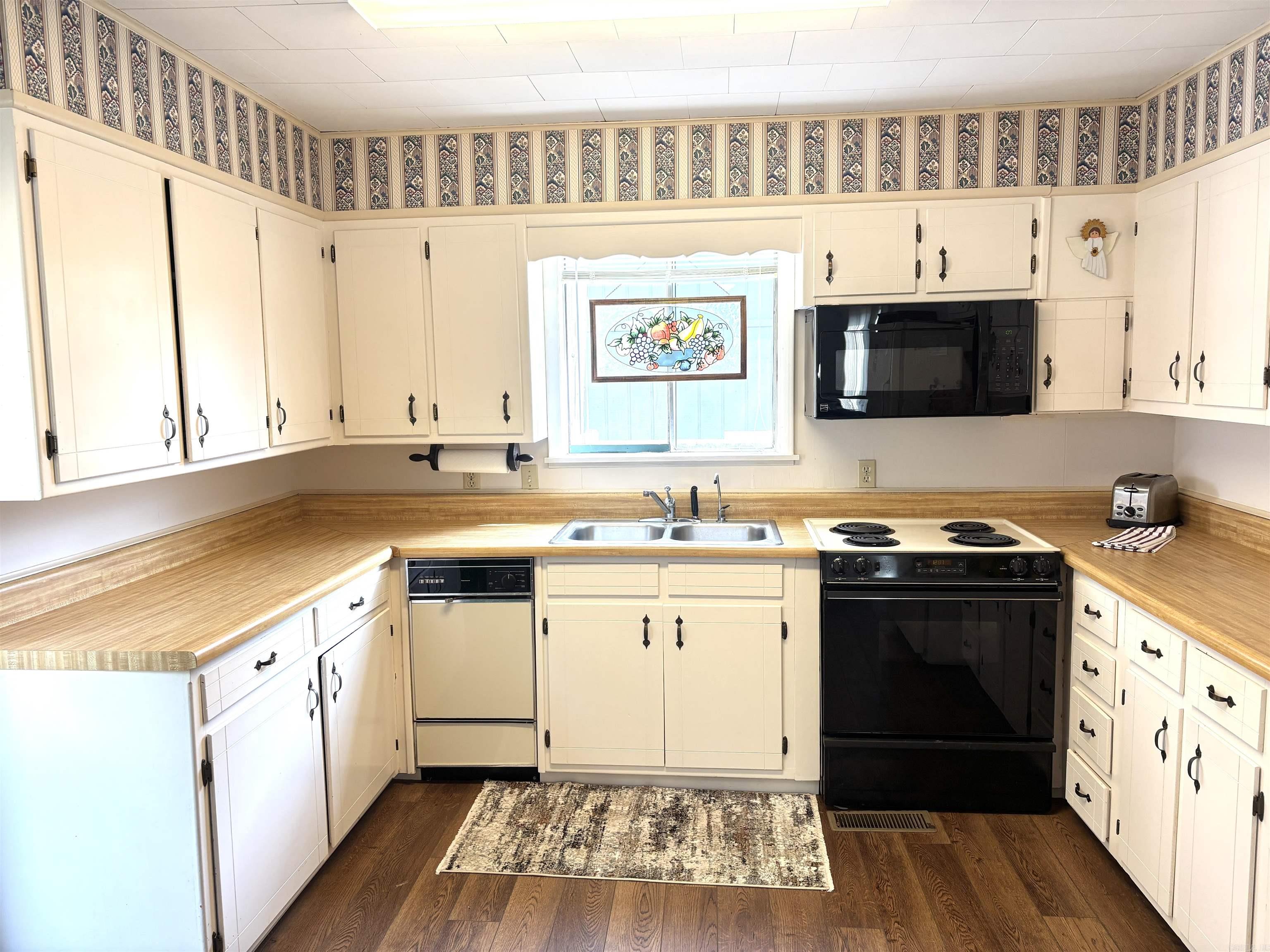 337 Gold Nugget Loop Property Photo 7