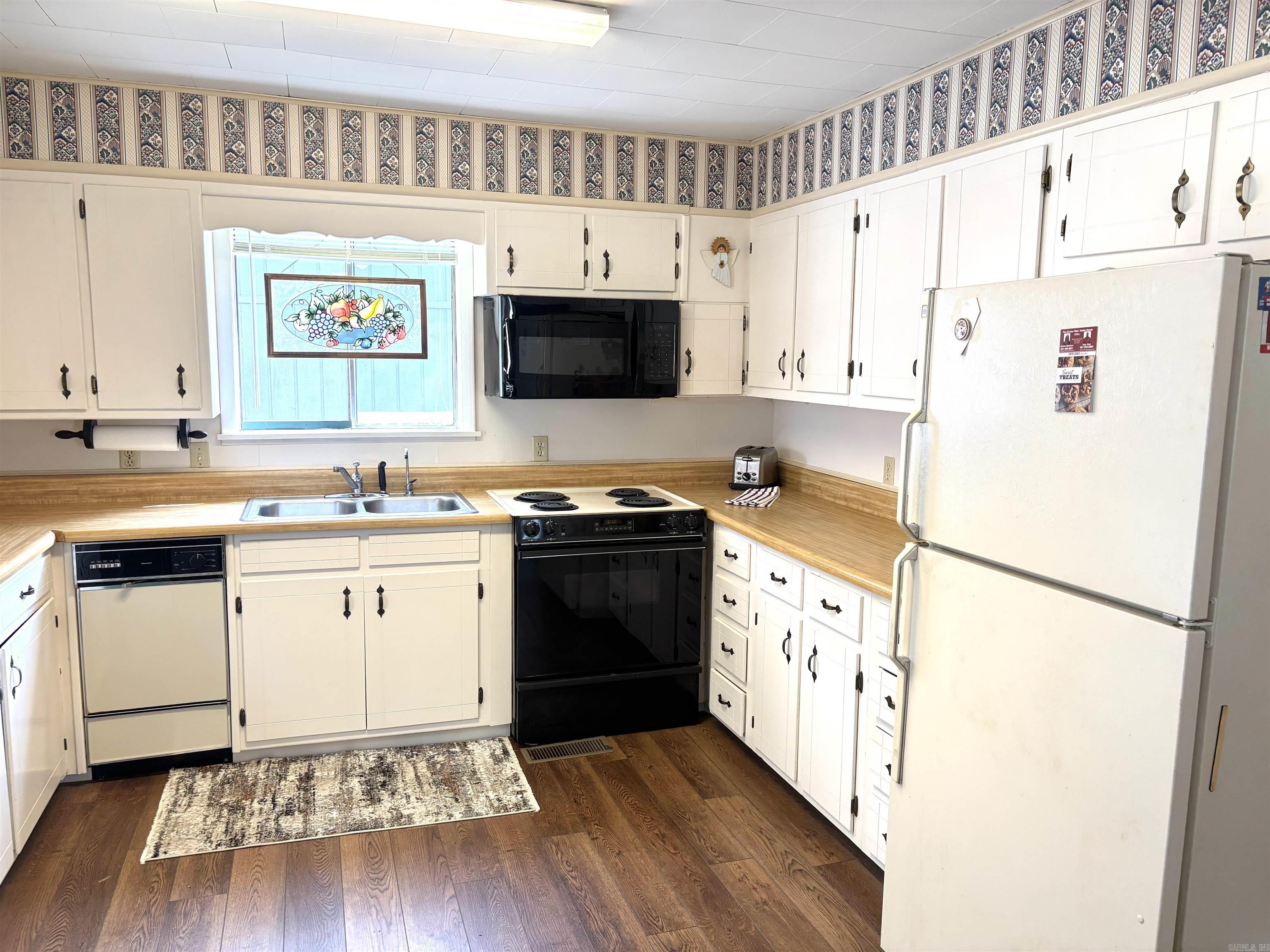 337 Gold Nugget Loop Property Photo 8