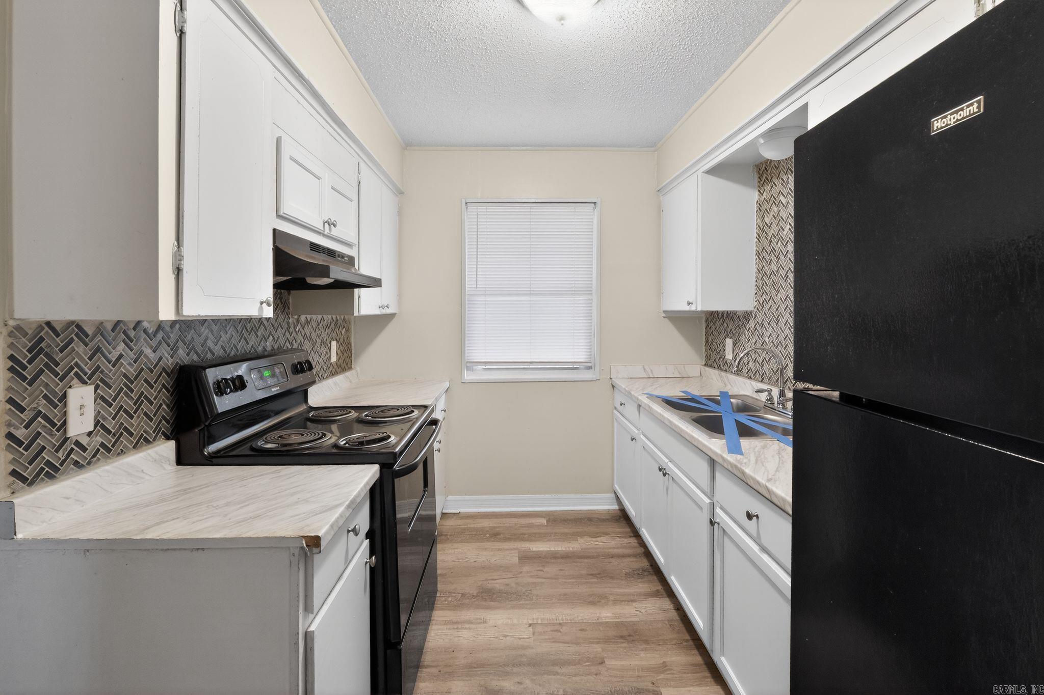 6 Wagon Circle Property Photo 15