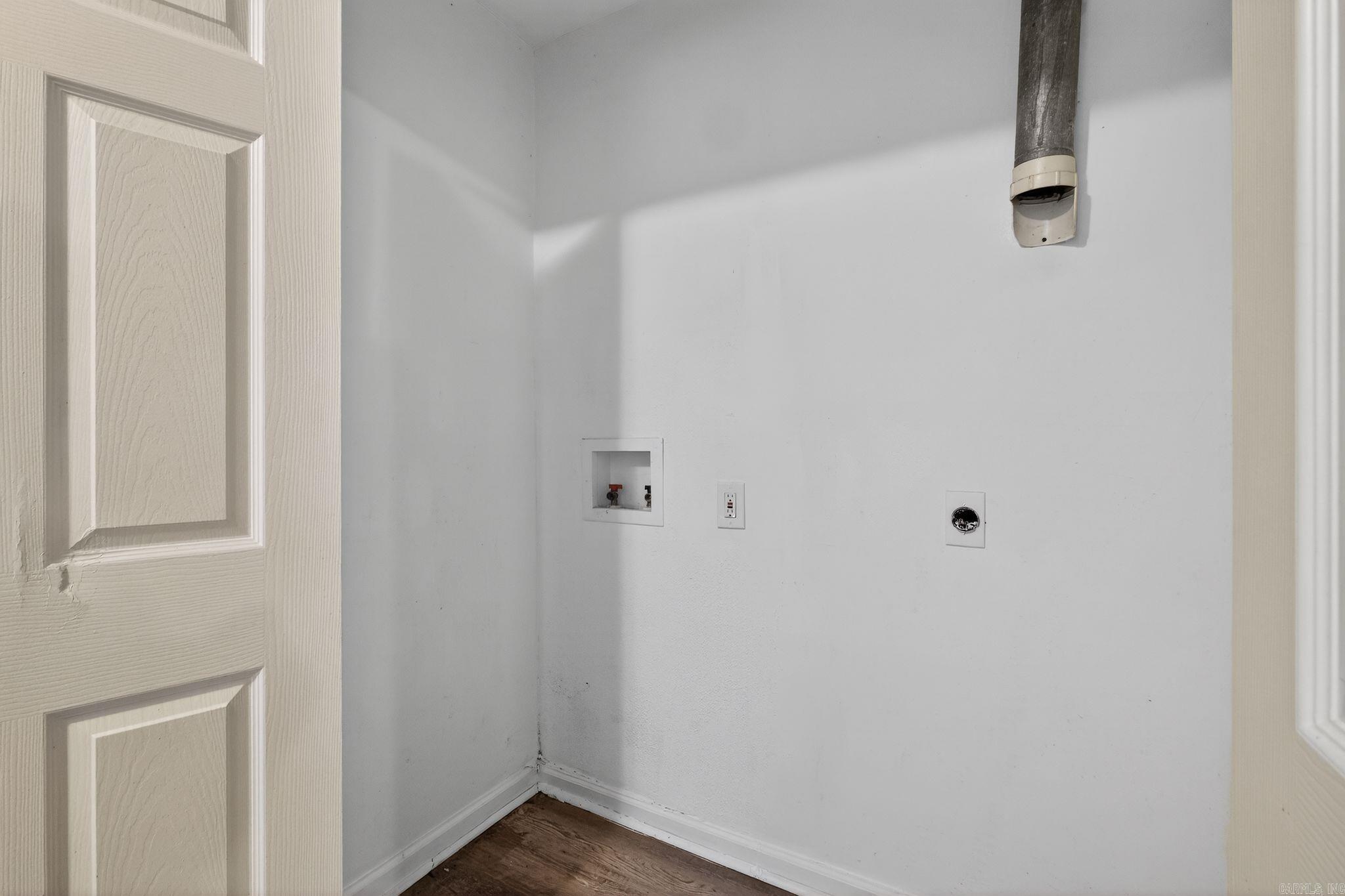 6 Wagon Circle Property Photo 22