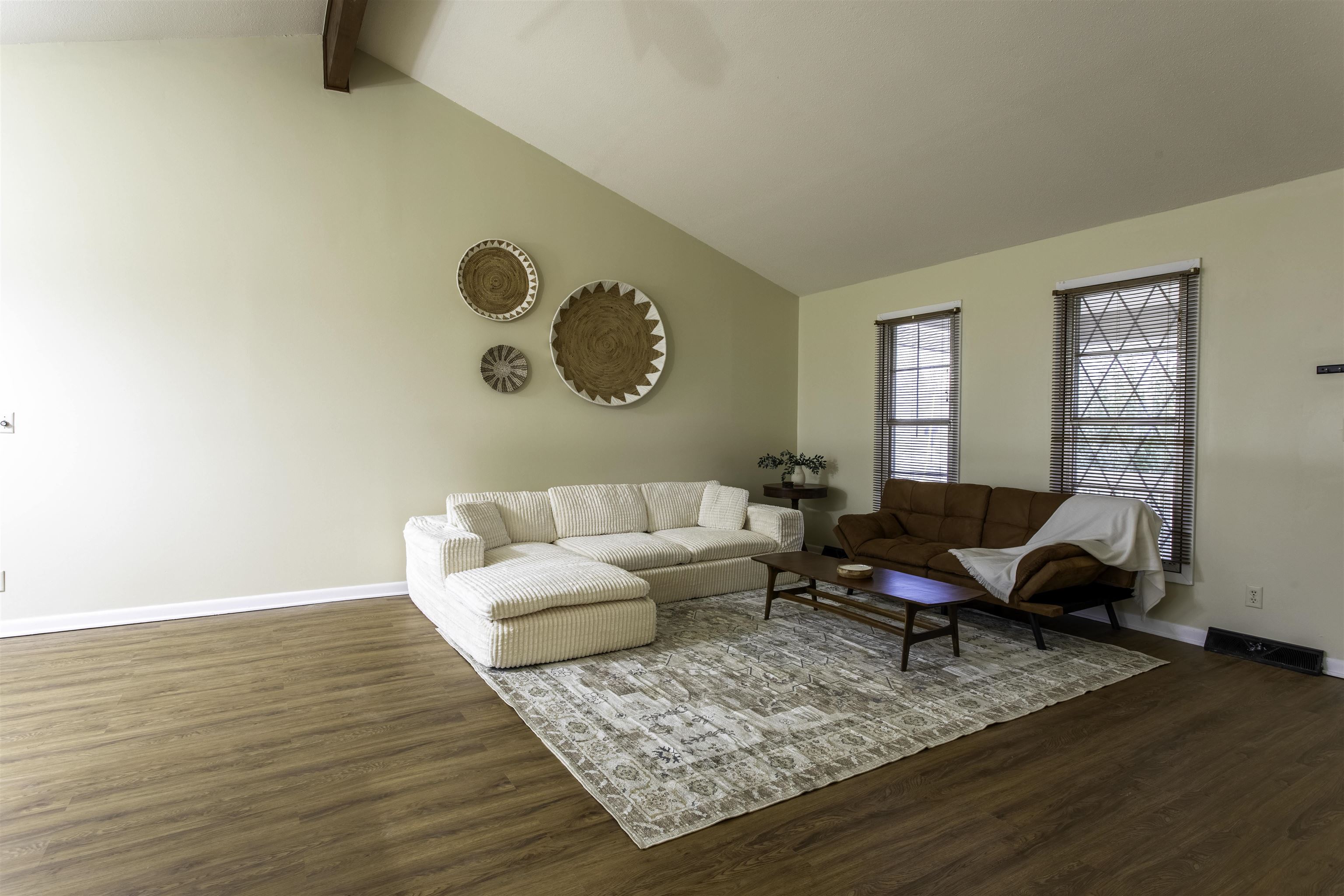 2 Cisco Circle Property Photo 9