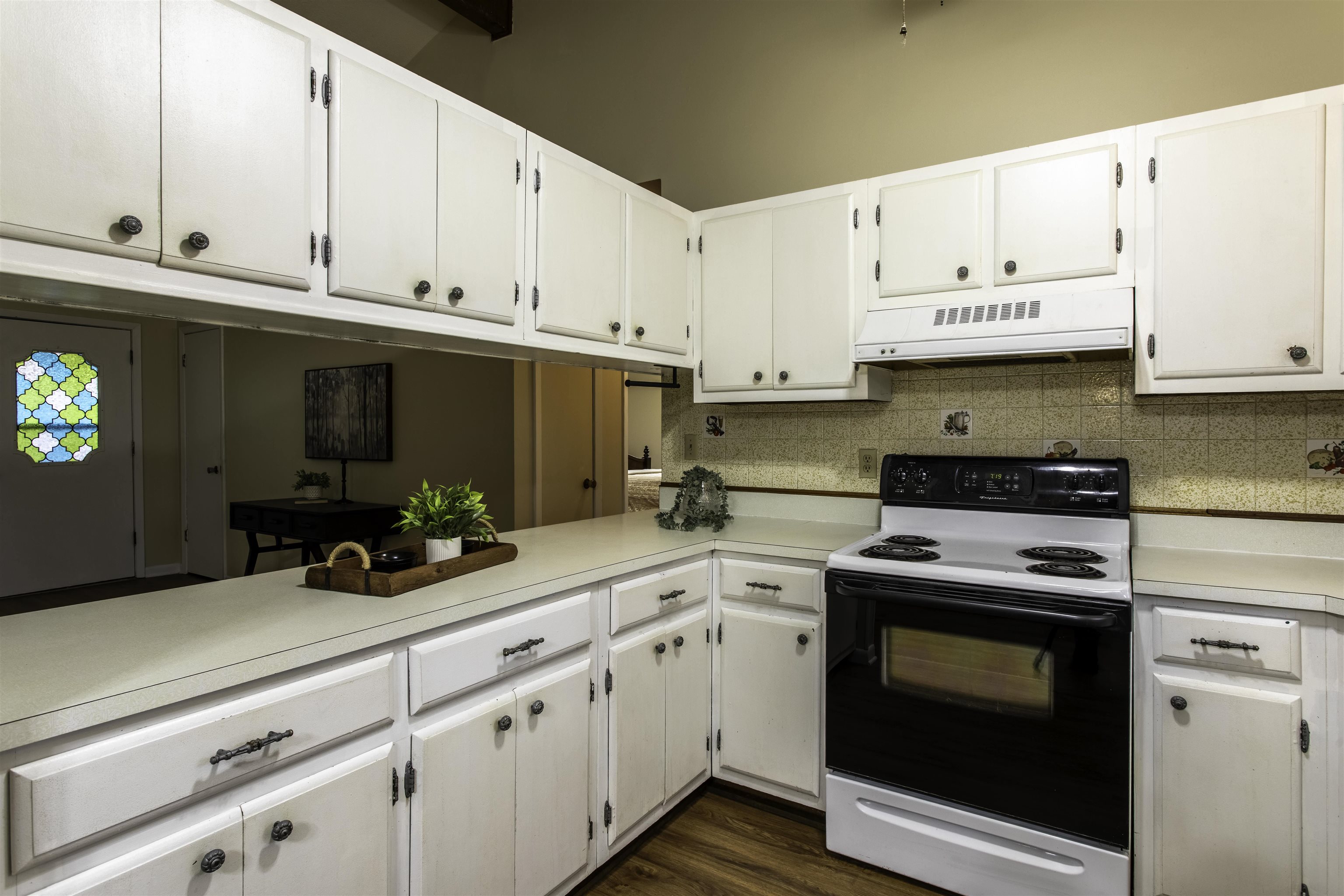 2 Cisco Circle Property Photo 15