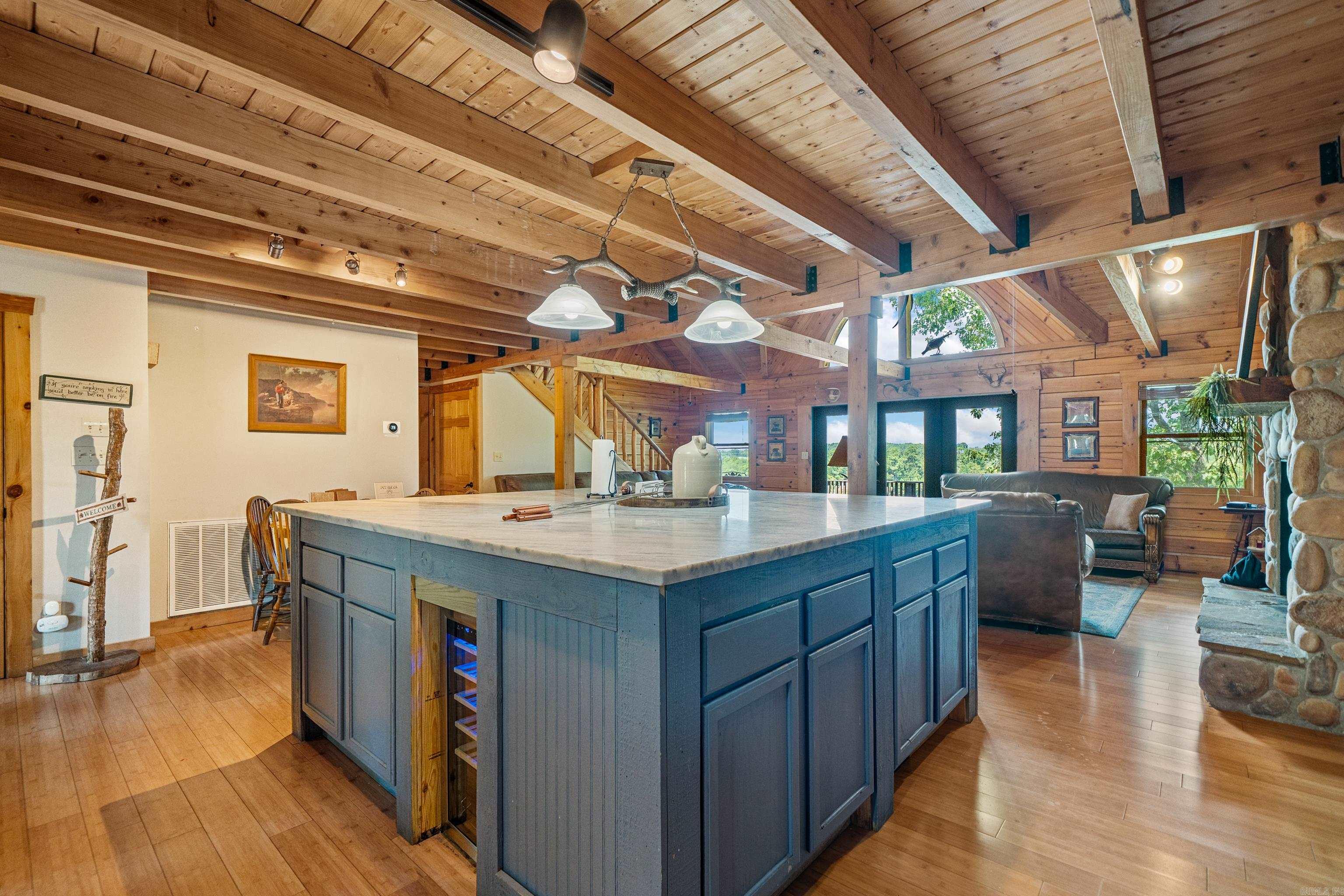 1415 Lakeshore Drive Property Photo 11
