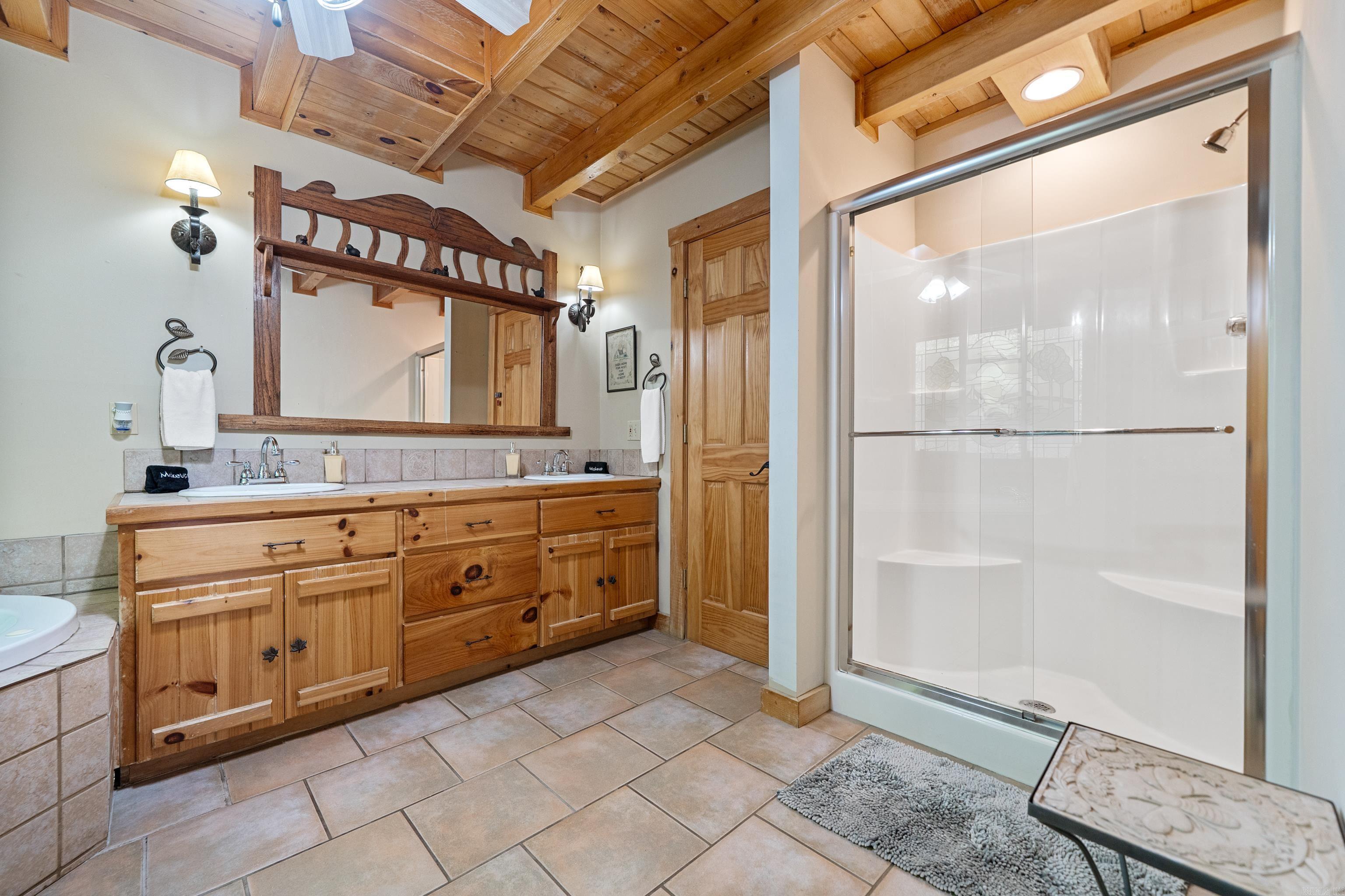1415 Lakeshore Drive Property Photo 18