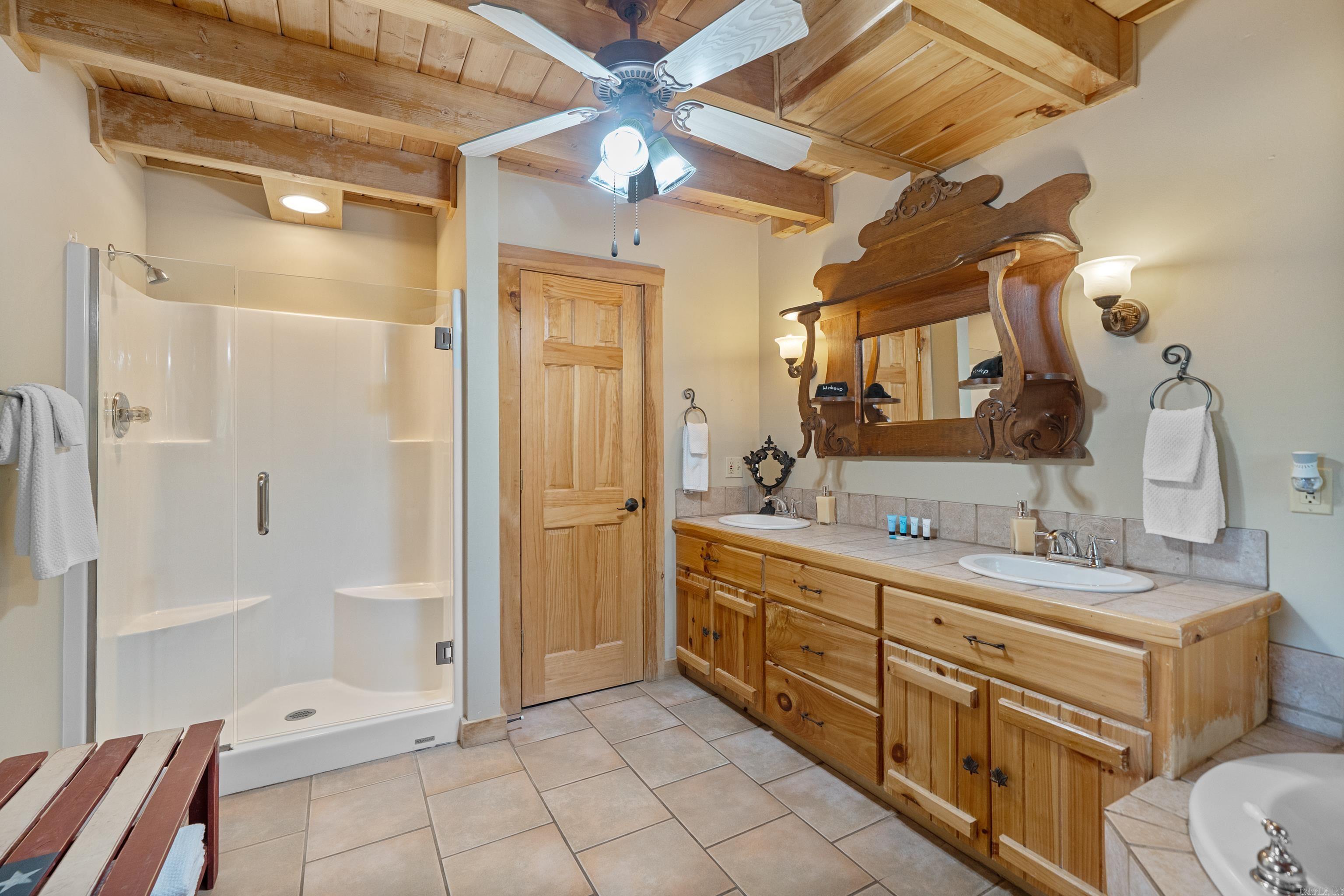 1415 Lakeshore Drive Property Photo 23