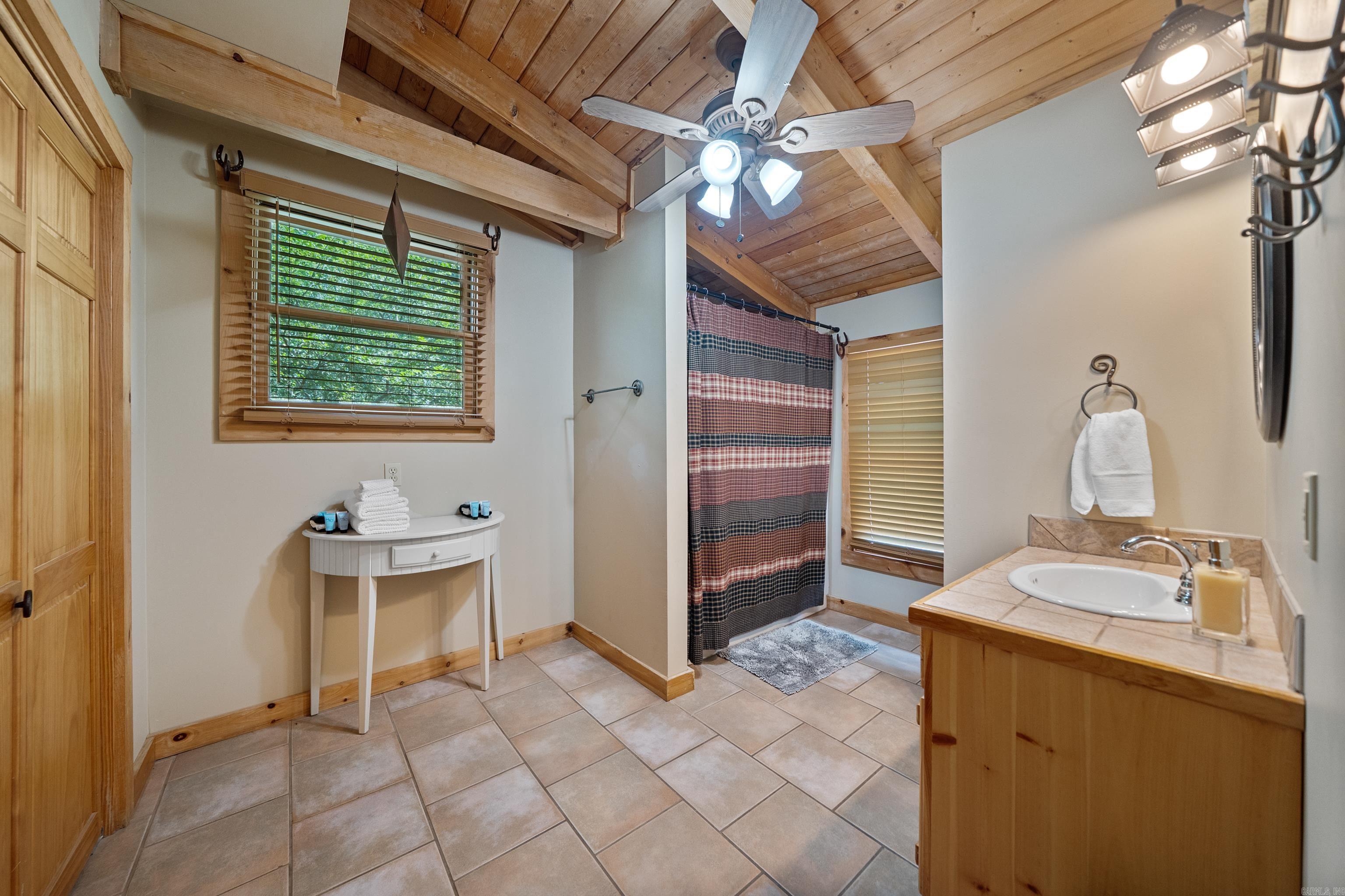 1415 Lakeshore Drive Property Photo 33