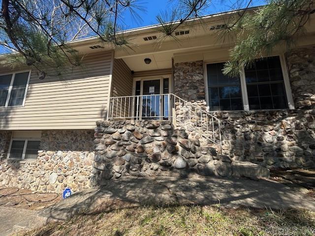6112 Evergreen Drive Property Photo 3