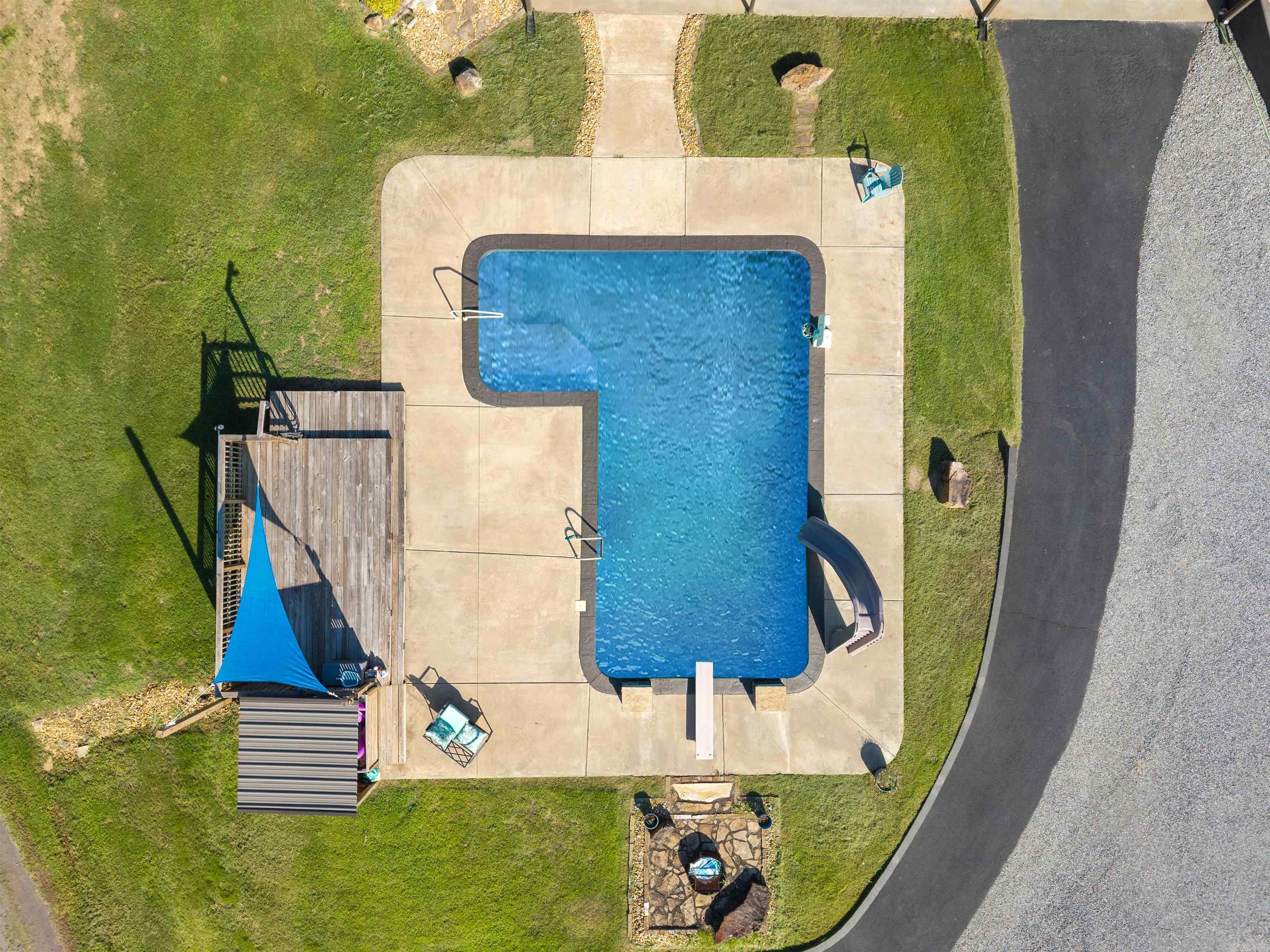 6 Cedar Hill Rd. Property Photo 3