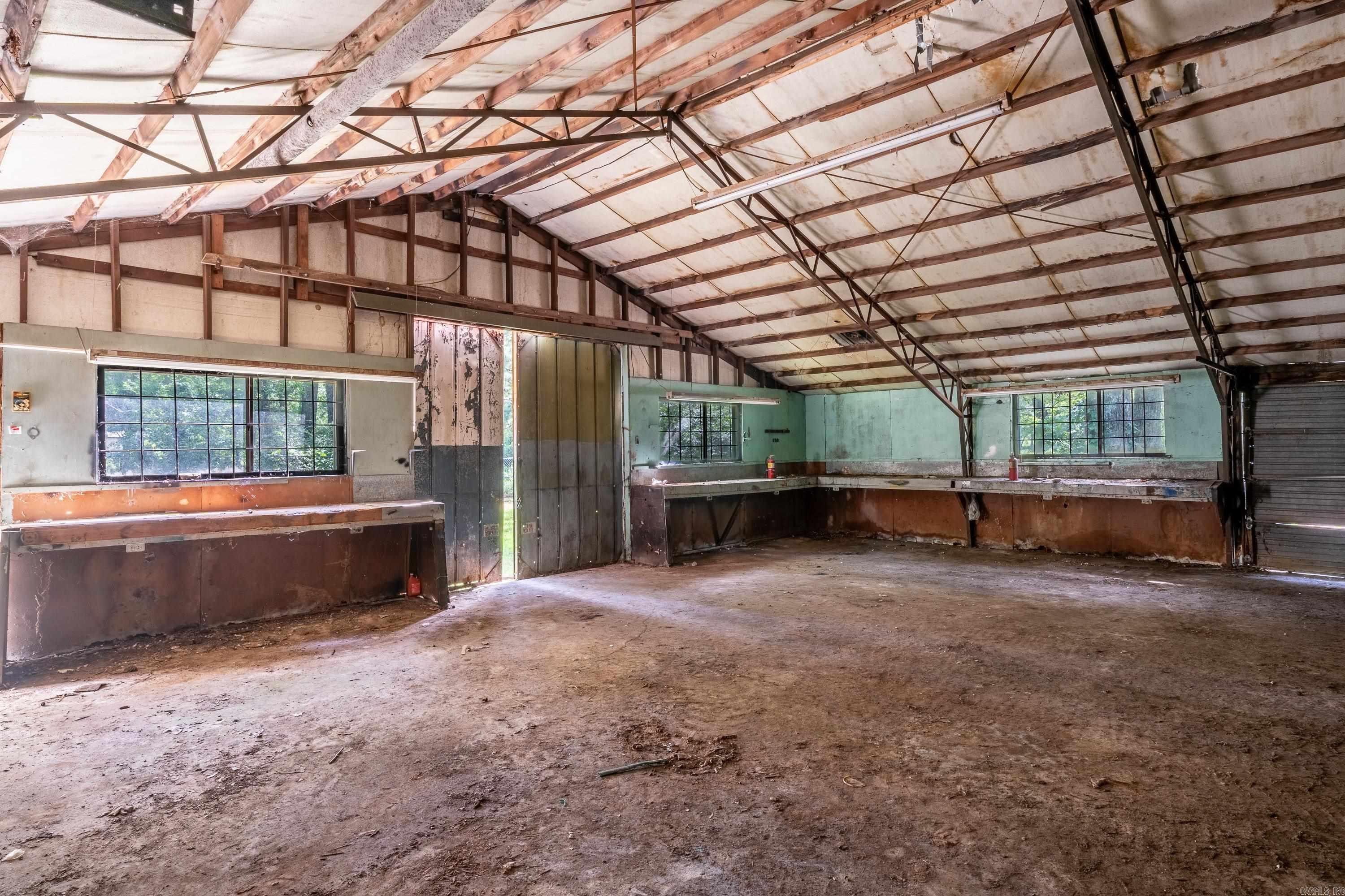 6019 Old Highway 67 Property Photo 5