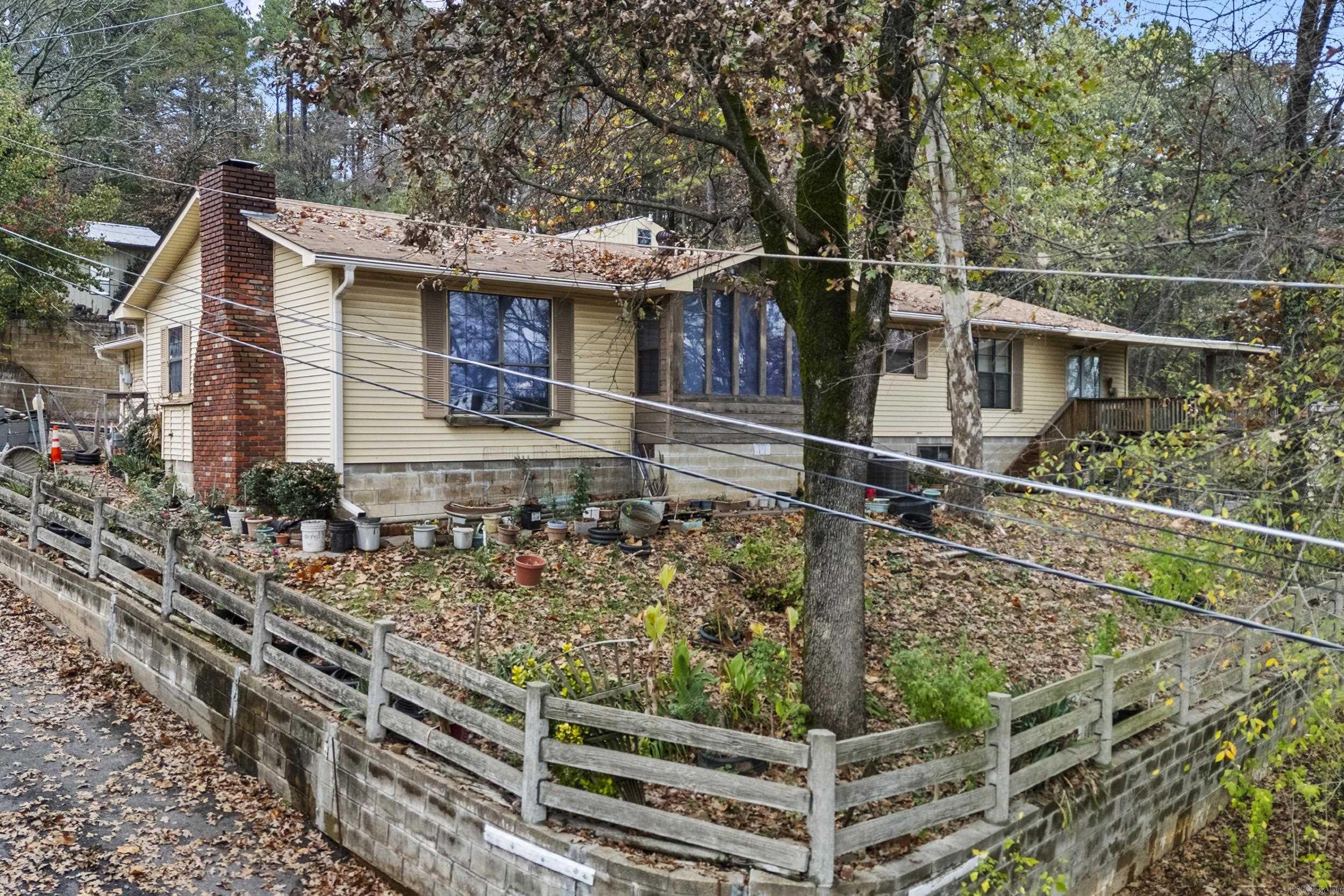 6808 Pryer Lane Property Photo 1