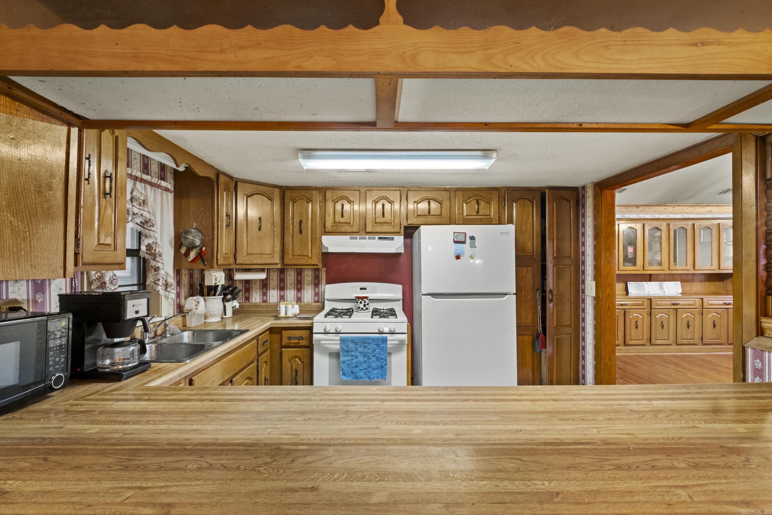 6808 Pryer Lane Property Photo 11