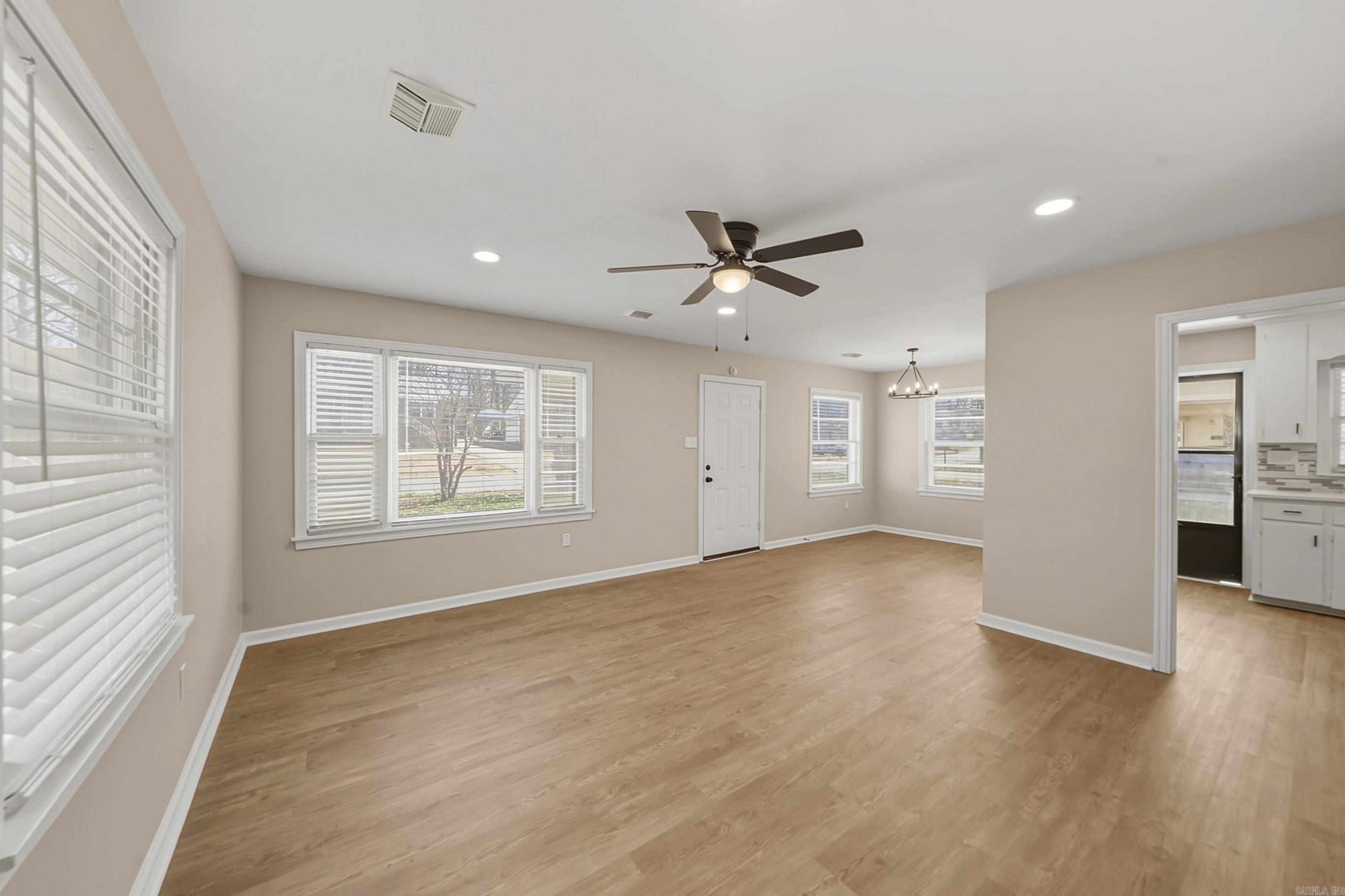 1222 S Pierce Street Property Photo 7