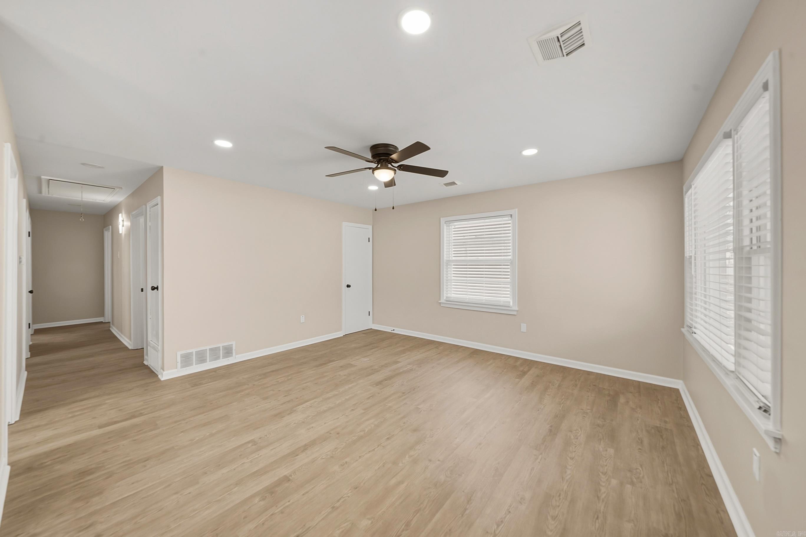 1222 S Pierce Street Property Photo 10