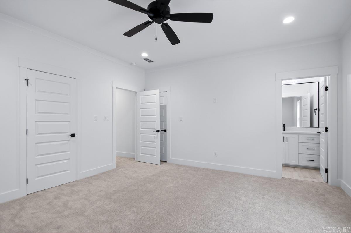 135 Calion Court Property Photo 38