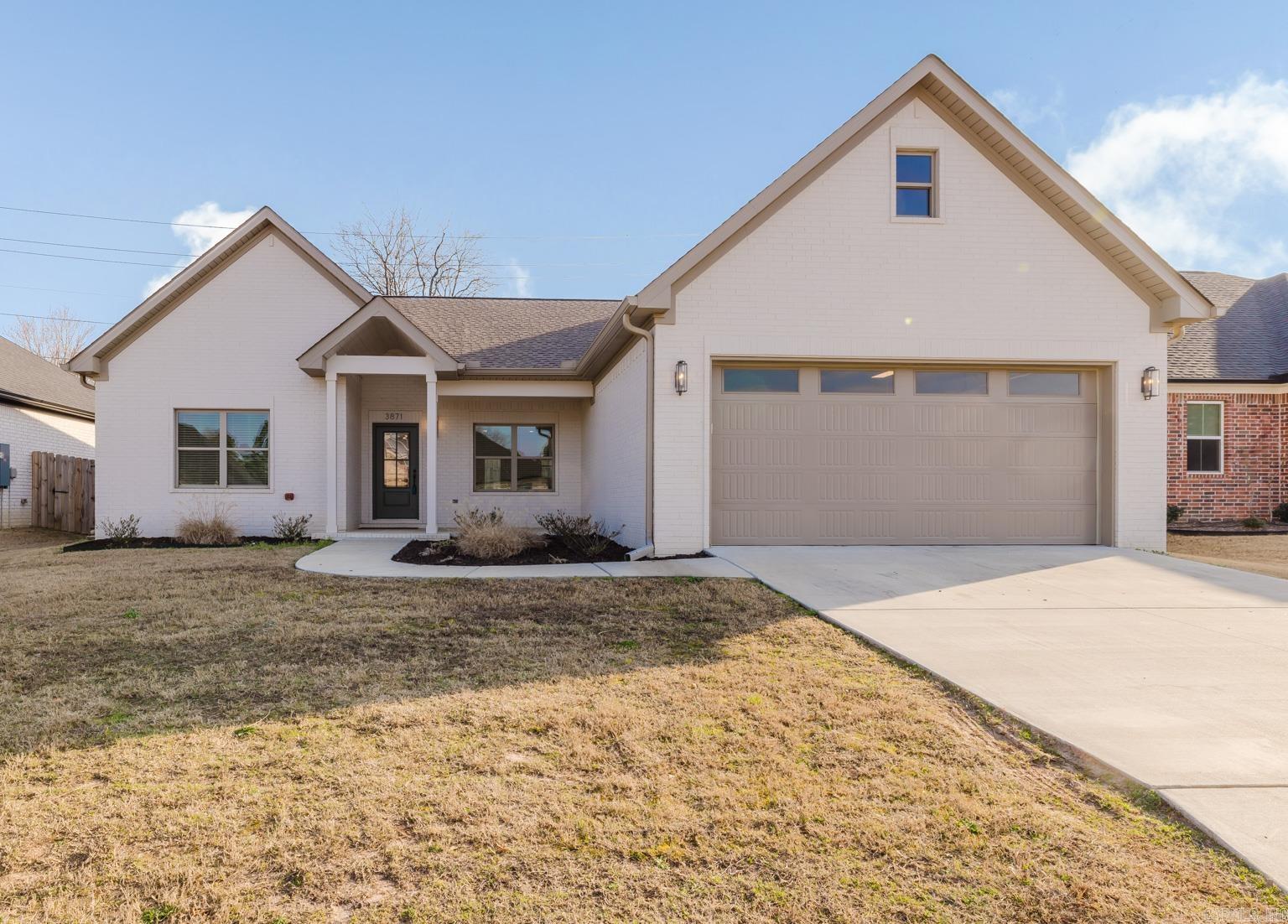 3871 Spencer Crossing Dr Property Photo 1