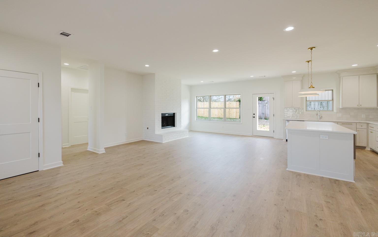 3871 Spencer Crossing Dr Property Photo 6