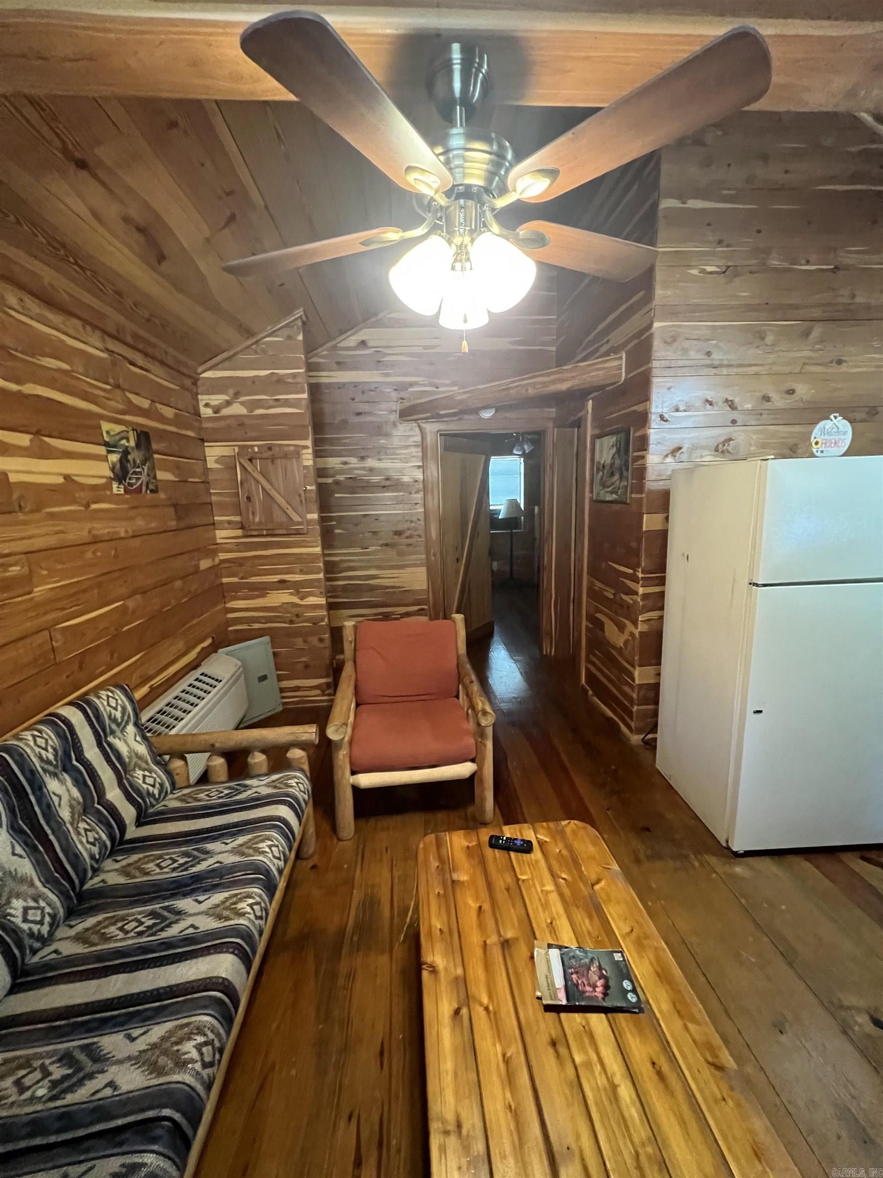 6322 Hwy 14 Property Photo 3