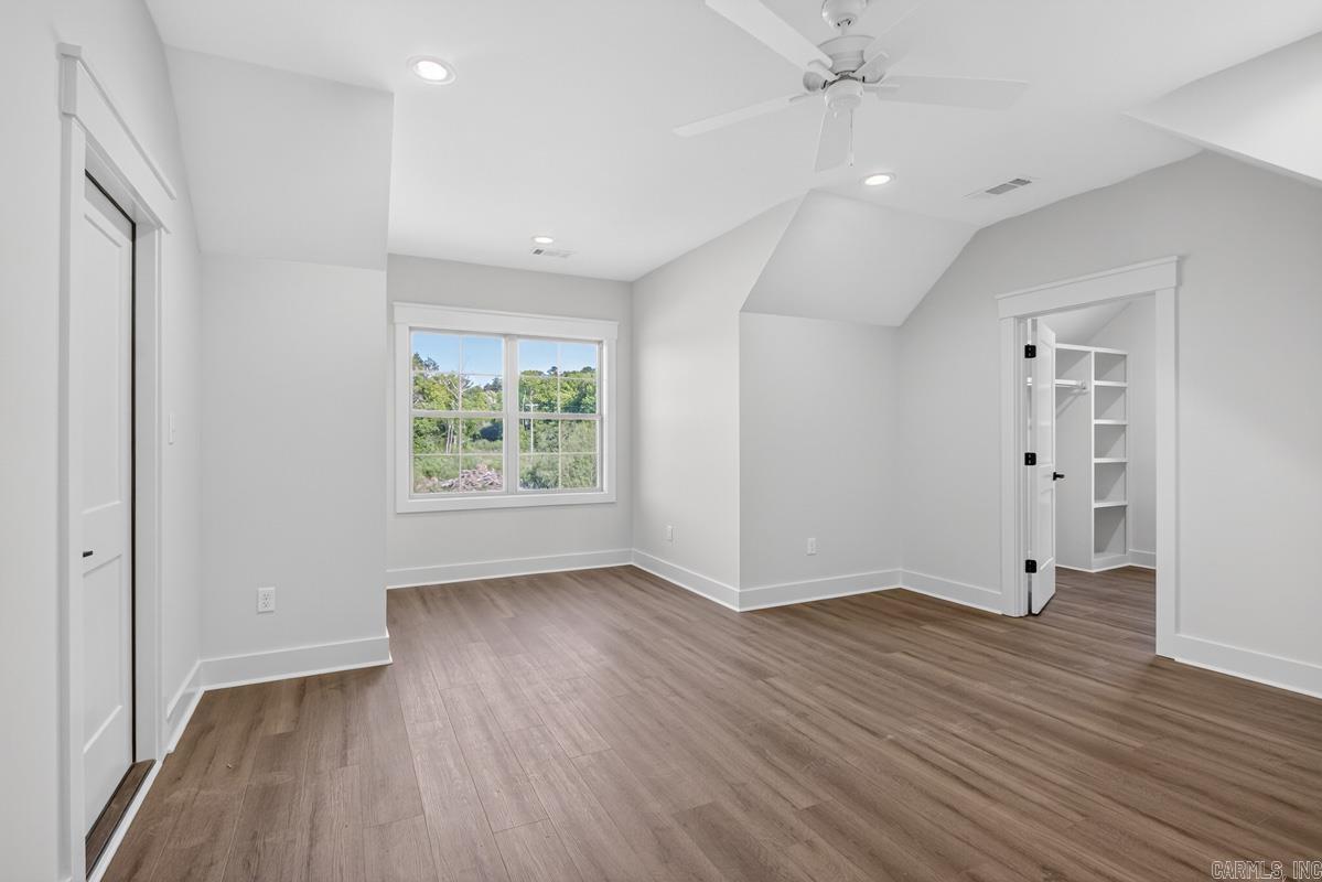 2420 Overcup Drive Property Photo 17