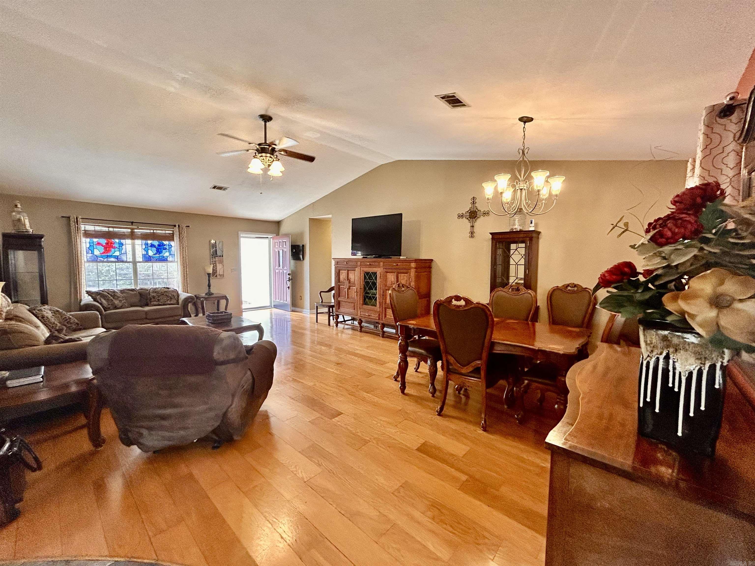 103 Scotch Property Photo 4
