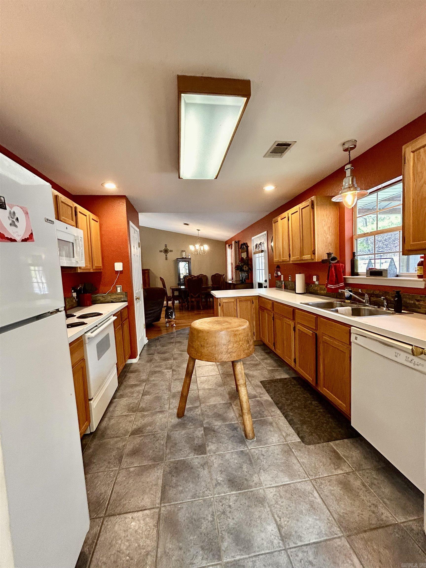 103 Scotch Property Photo 7