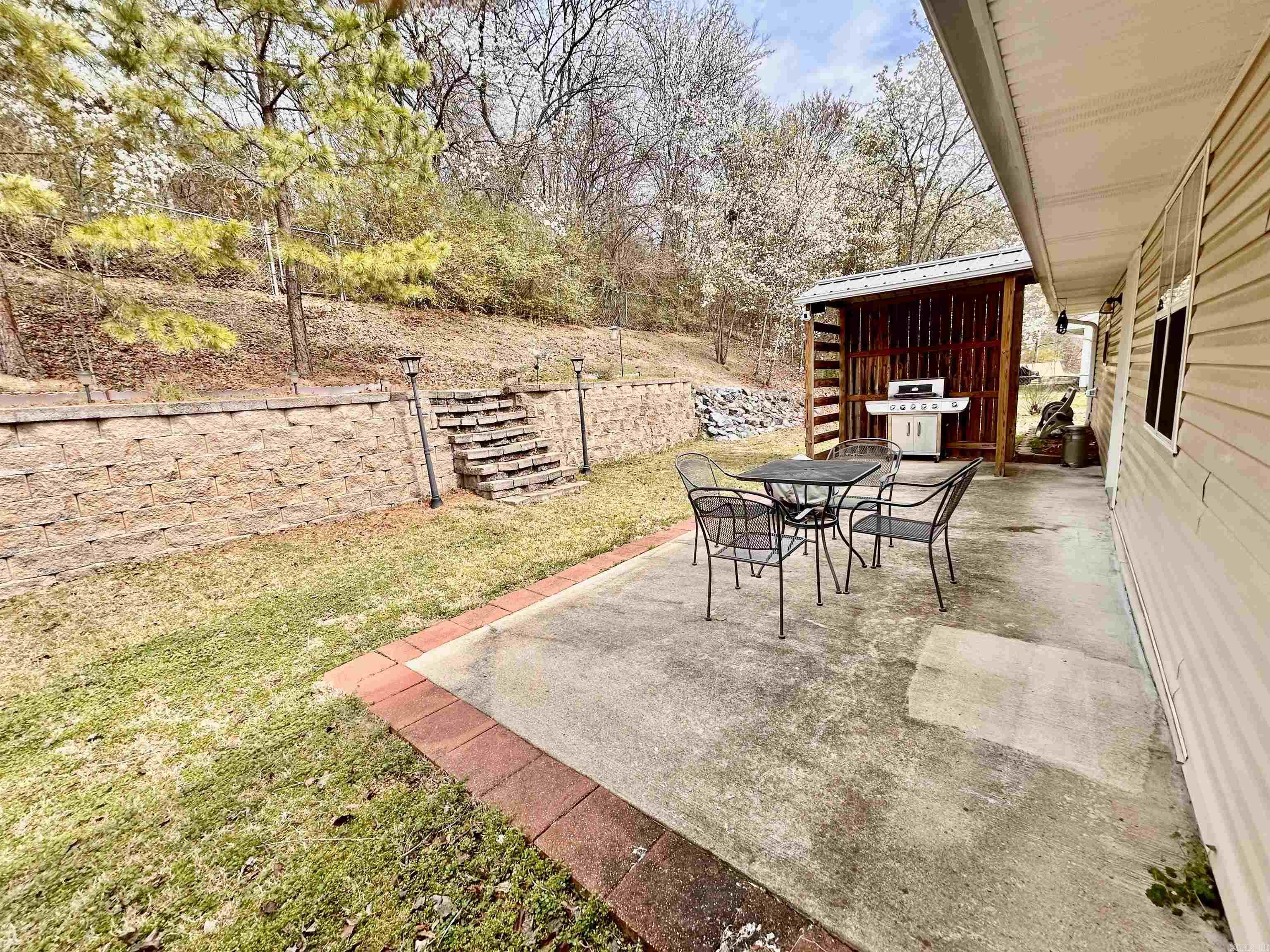 103 Scotch Property Photo 24