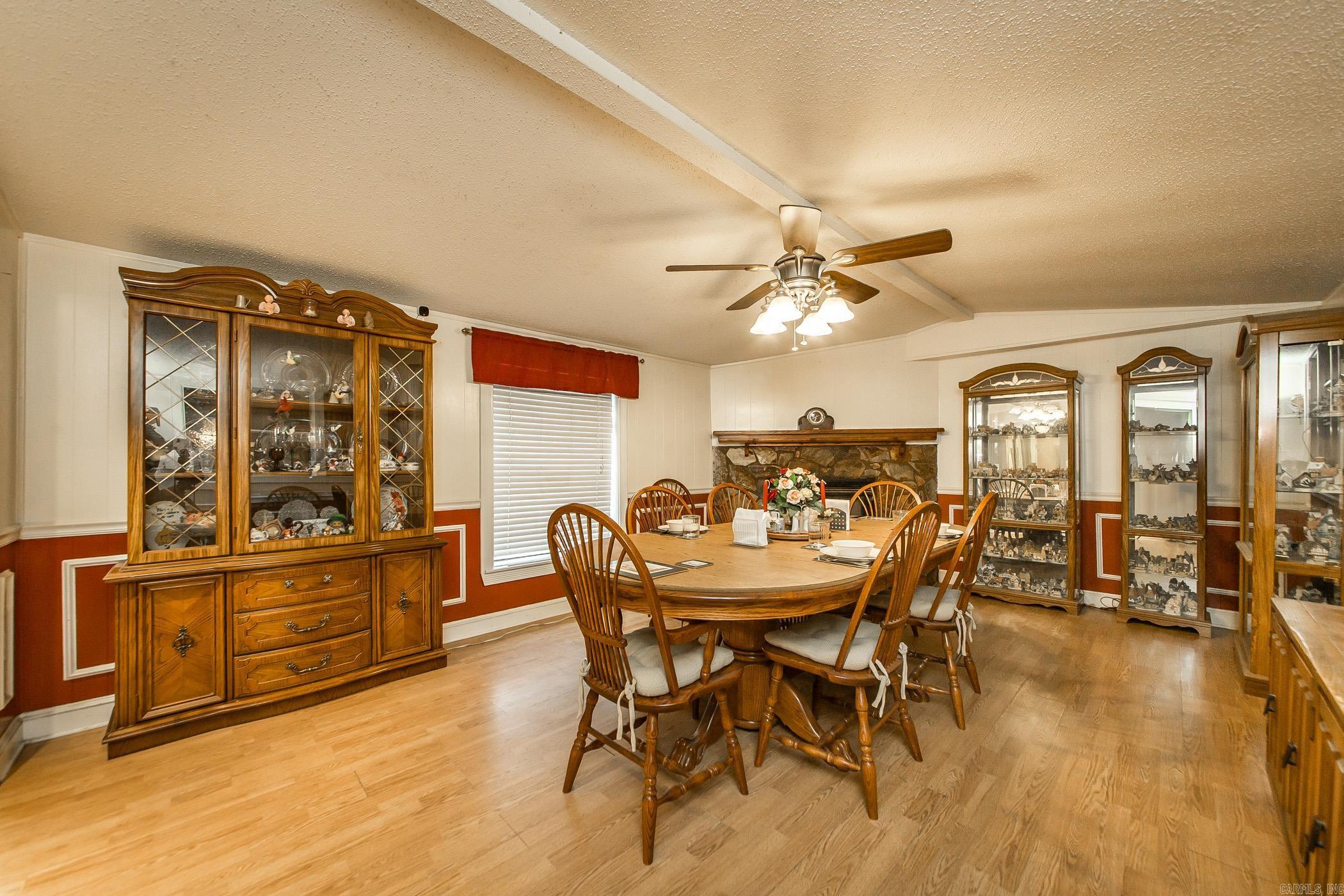 271 Trailwood Drive Property Photo 13