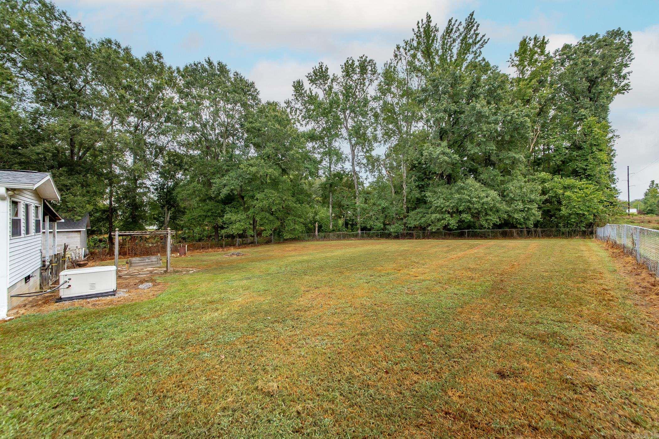 271 Trailwood Drive Property Photo 32