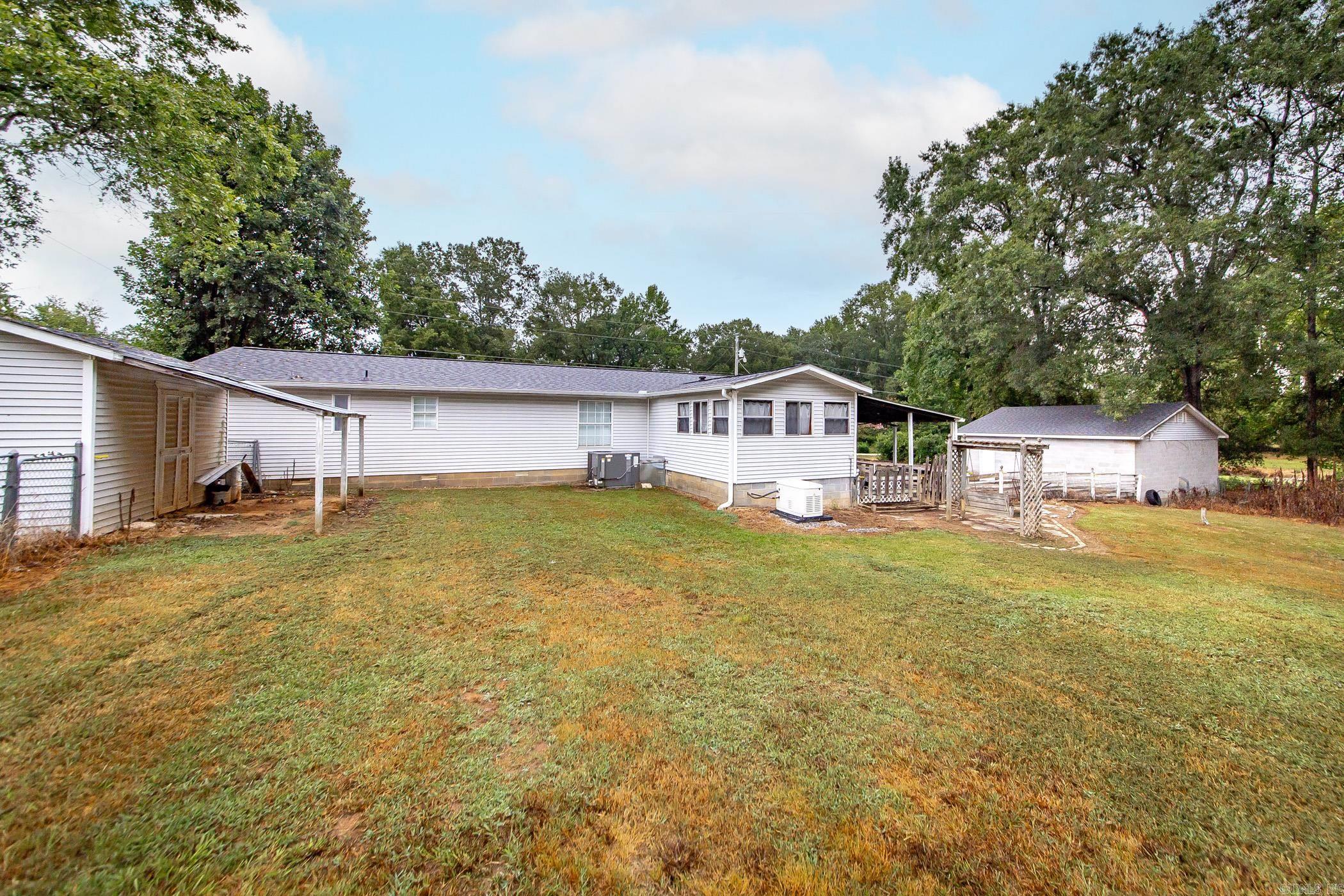 271 Trailwood Drive Property Photo 34