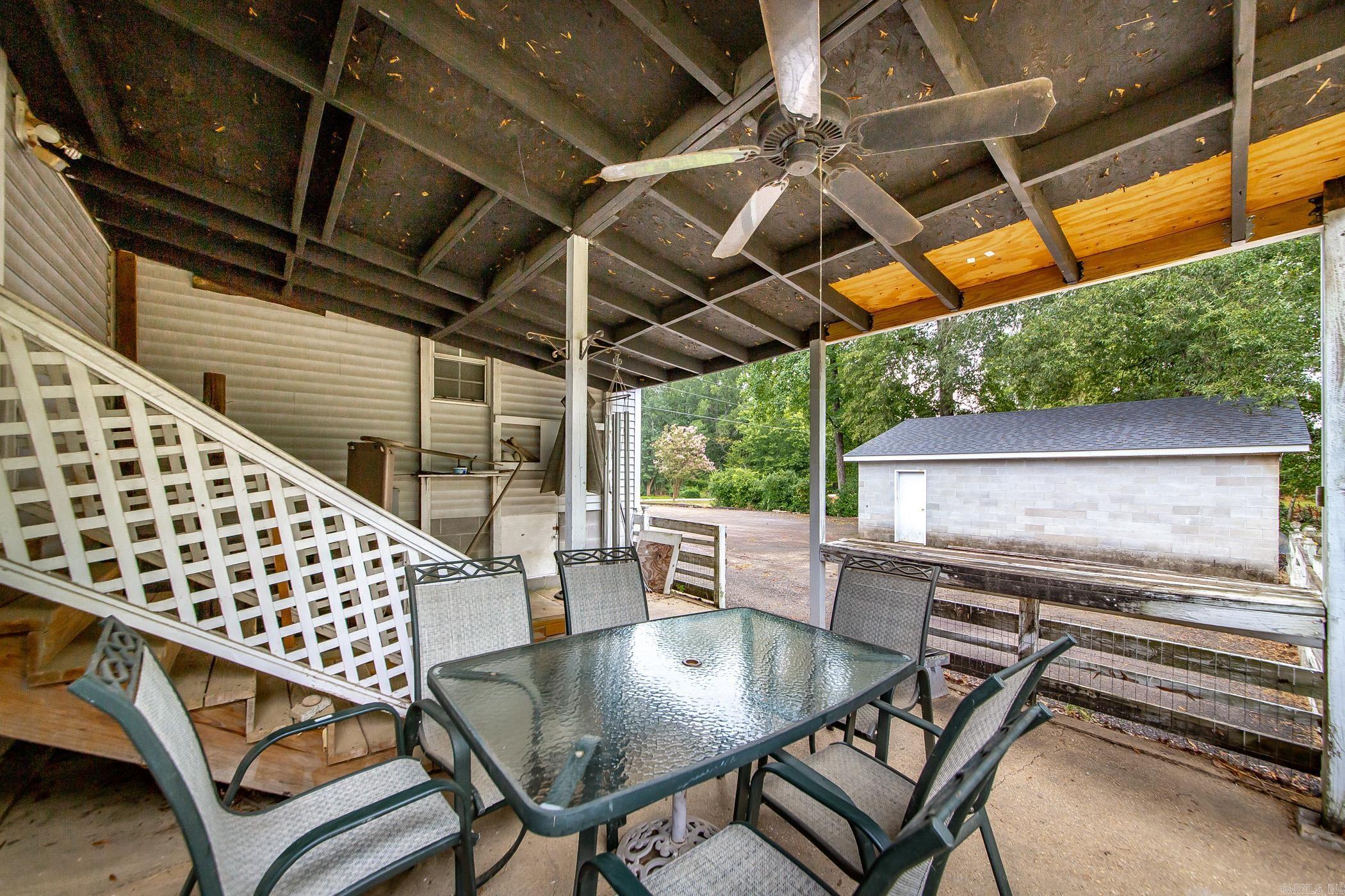 271 Trailwood Drive Property Photo 36