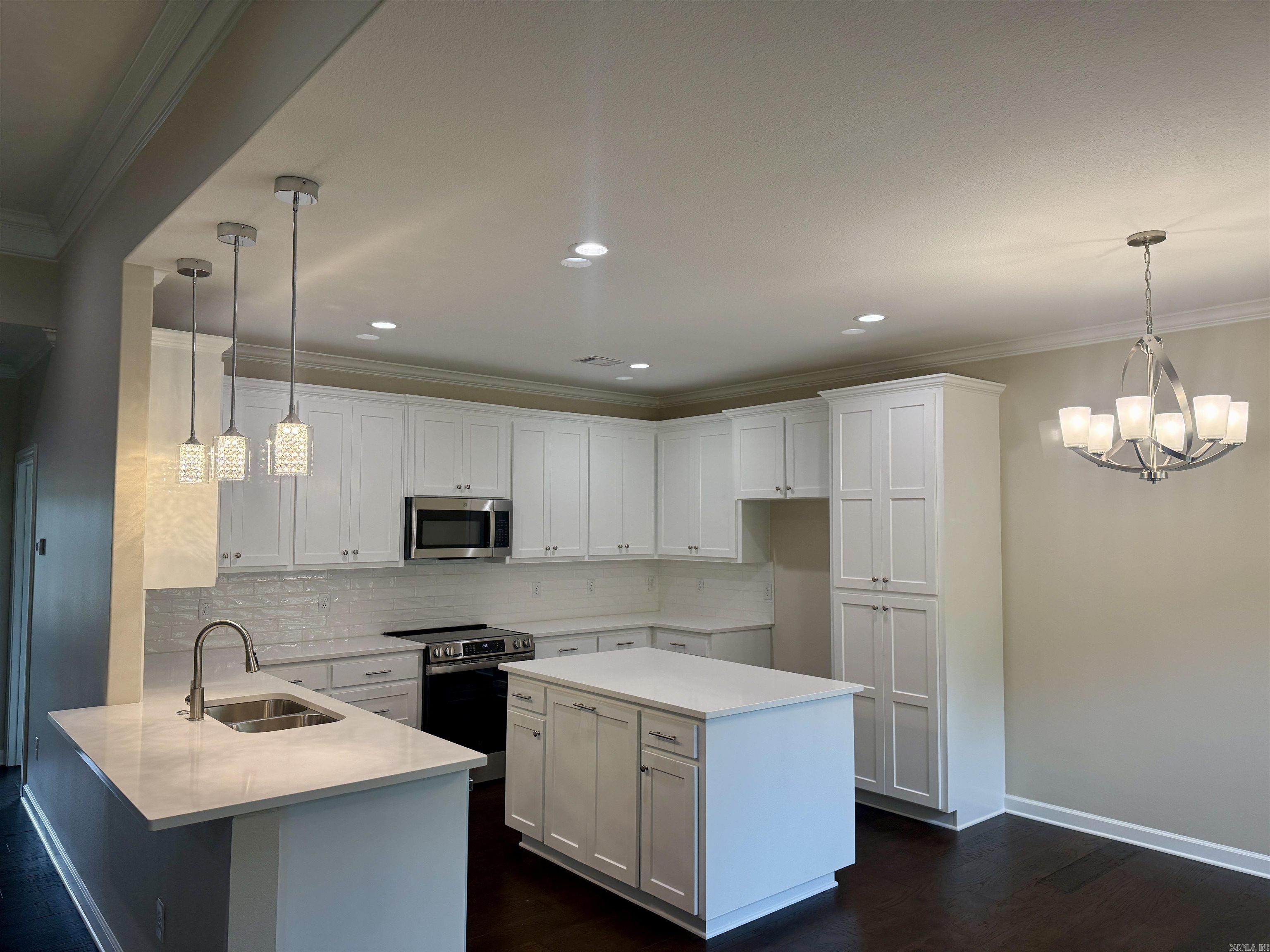 3214 Steeplechase Circle Property Photo 6