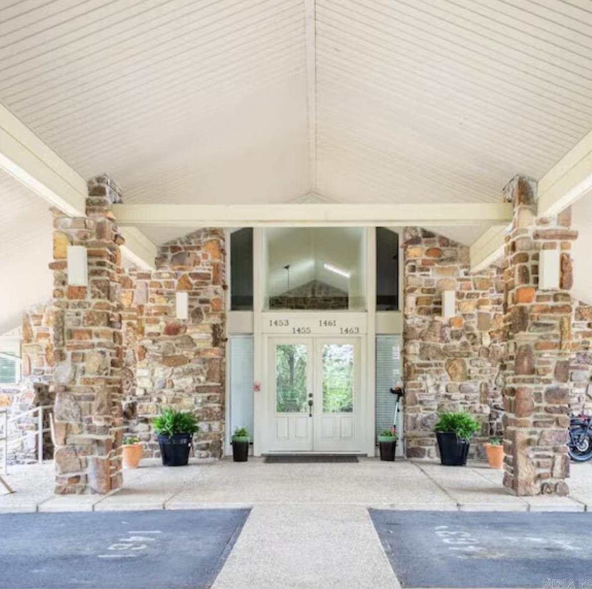 1453 Lodge Mountain Dr Property Photo 1