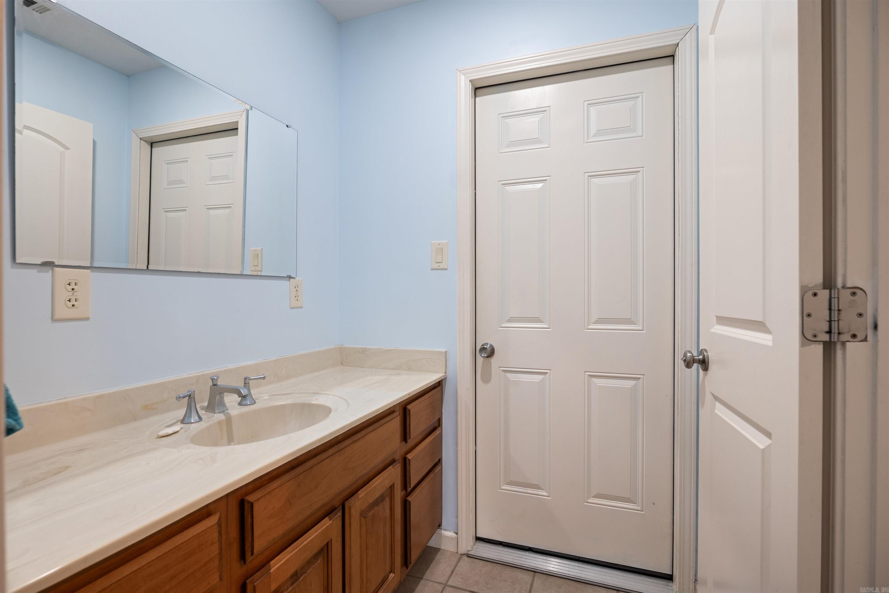 581 Cr 130 Property Photo 28