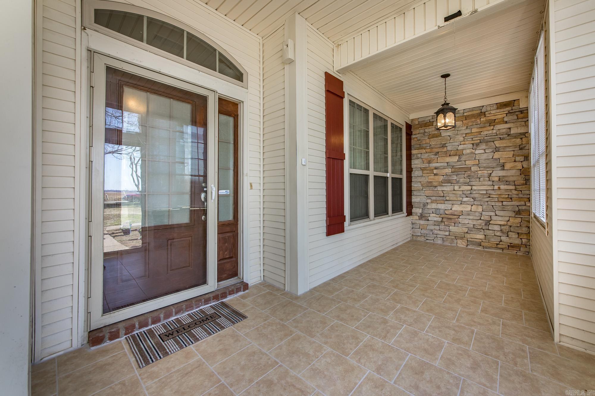 3383 Henderson Road Property Photo 5