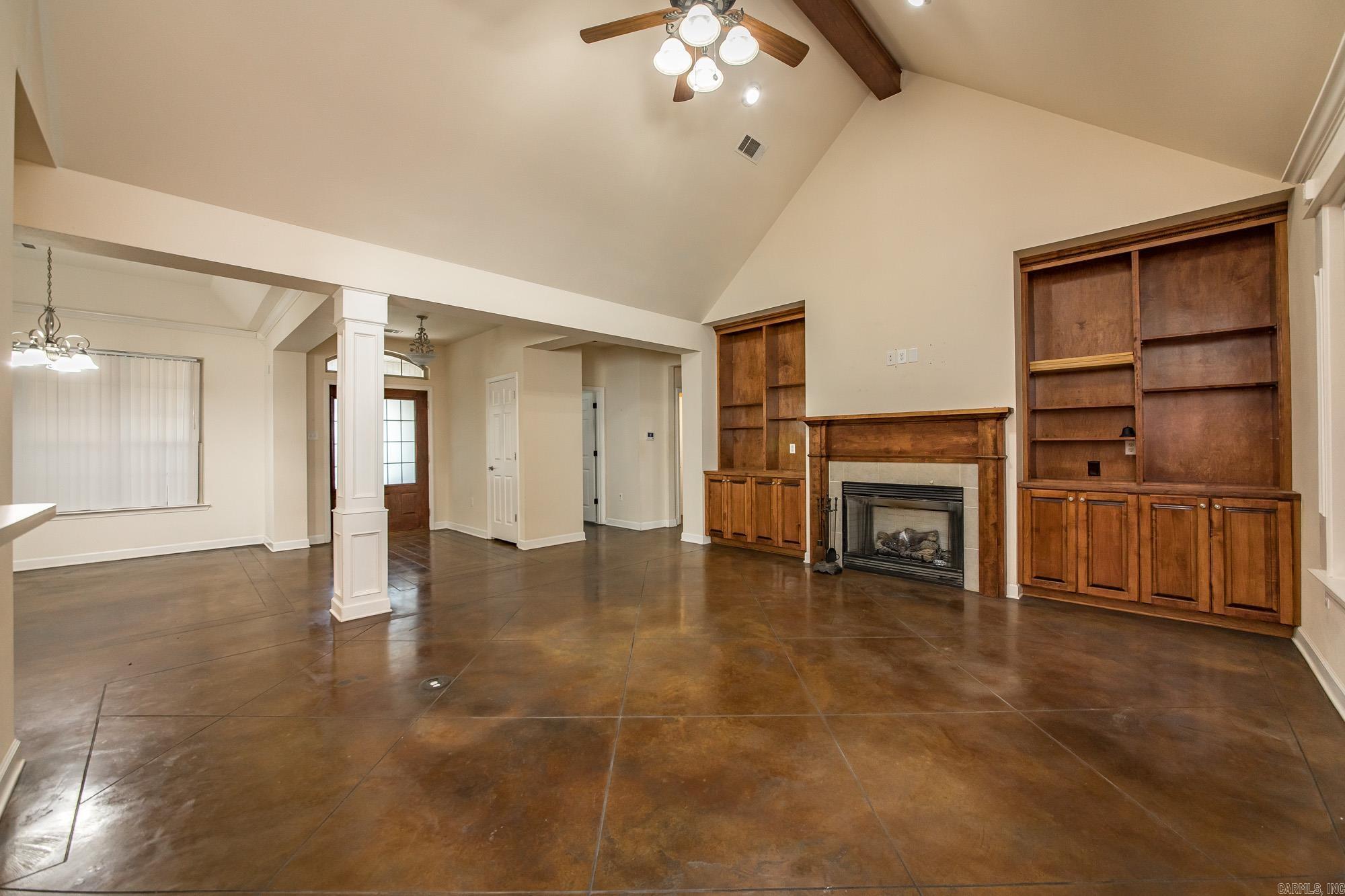 3383 Henderson Road Property Photo 6