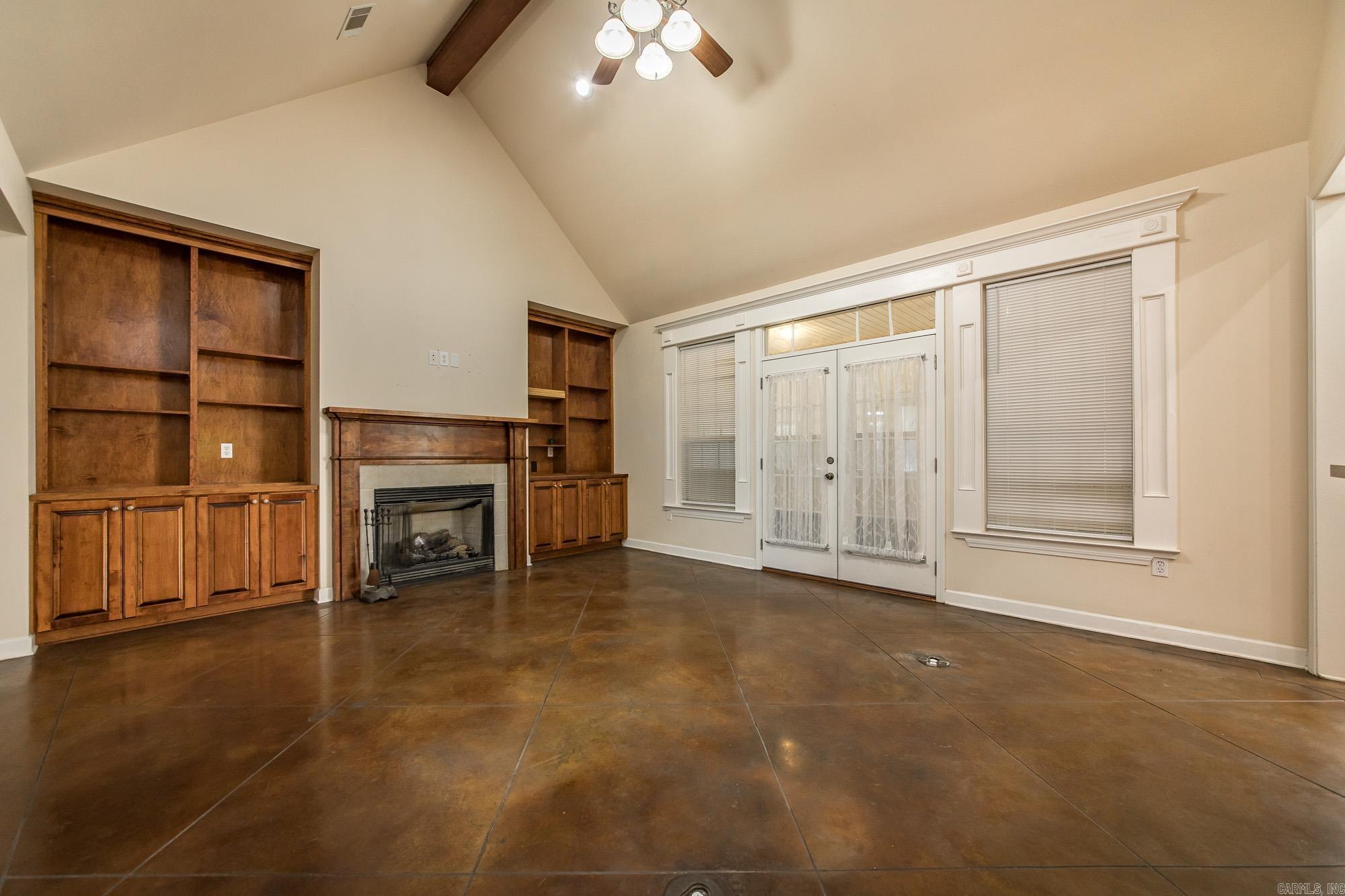 3383 Henderson Road Property Photo 31