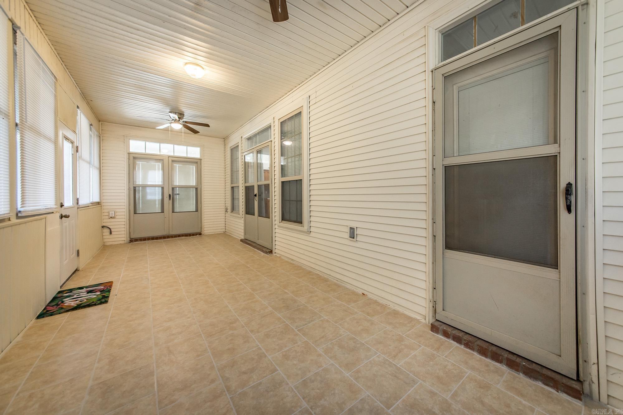 3383 Henderson Road Property Photo 32