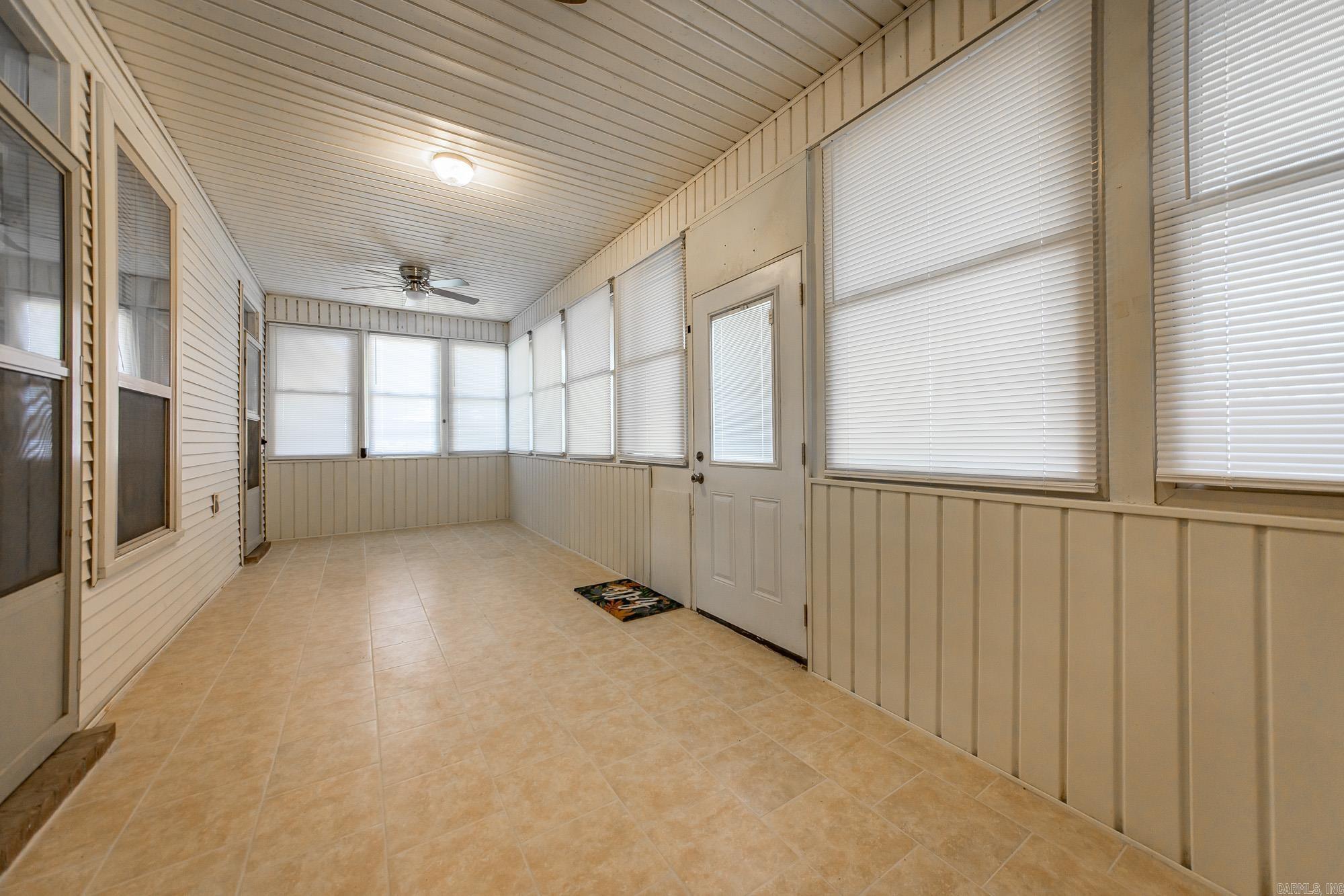 3383 Henderson Road Property Photo 33