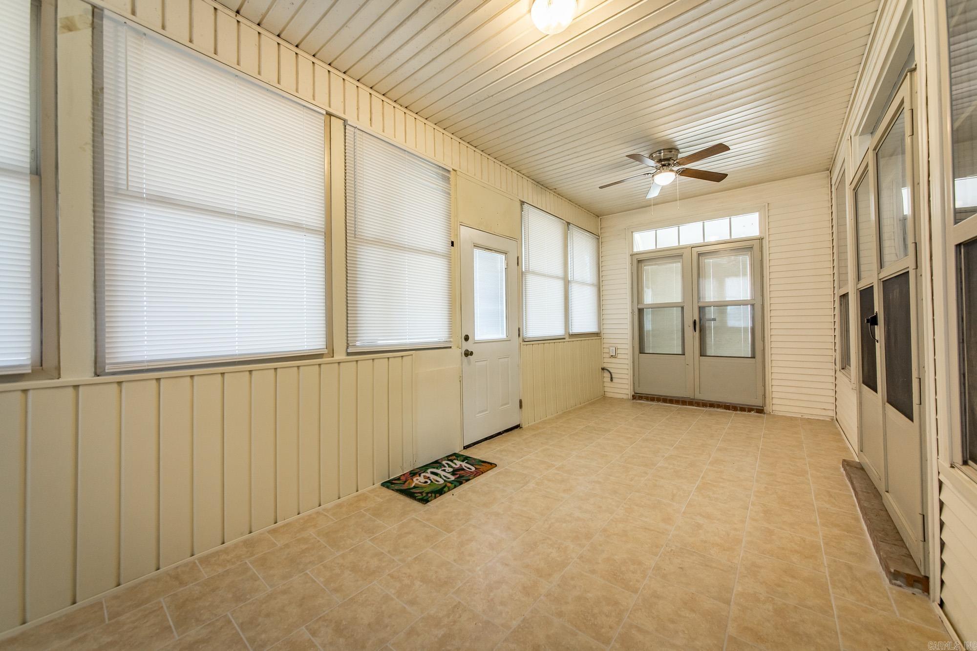 3383 Henderson Road Property Photo 34