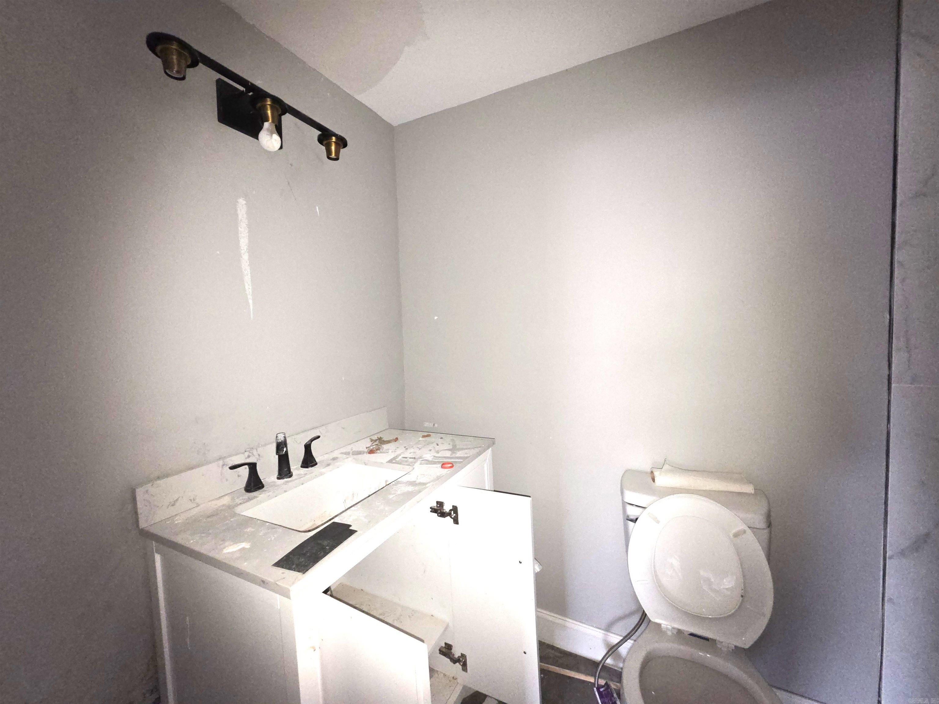 1302 Boston Property Photo 7