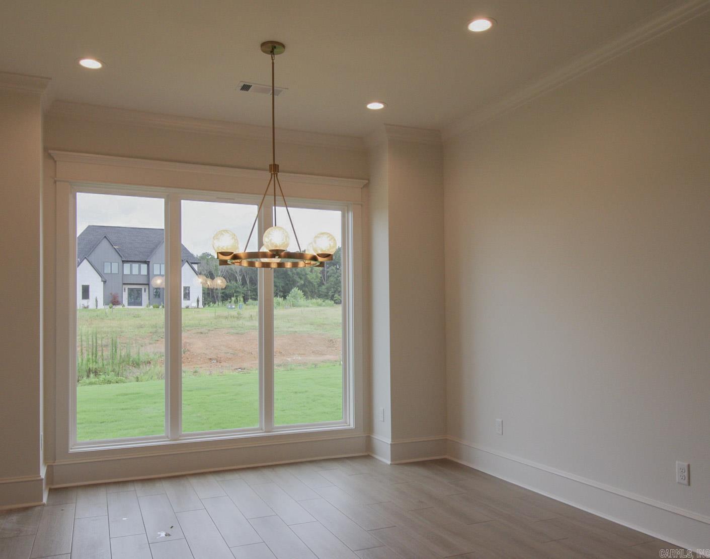 1635 Dolphin Drive Property Photo 6