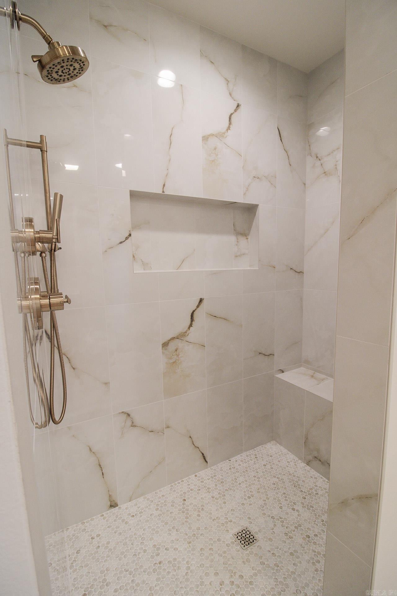 1635 Dolphin Drive Property Photo 13