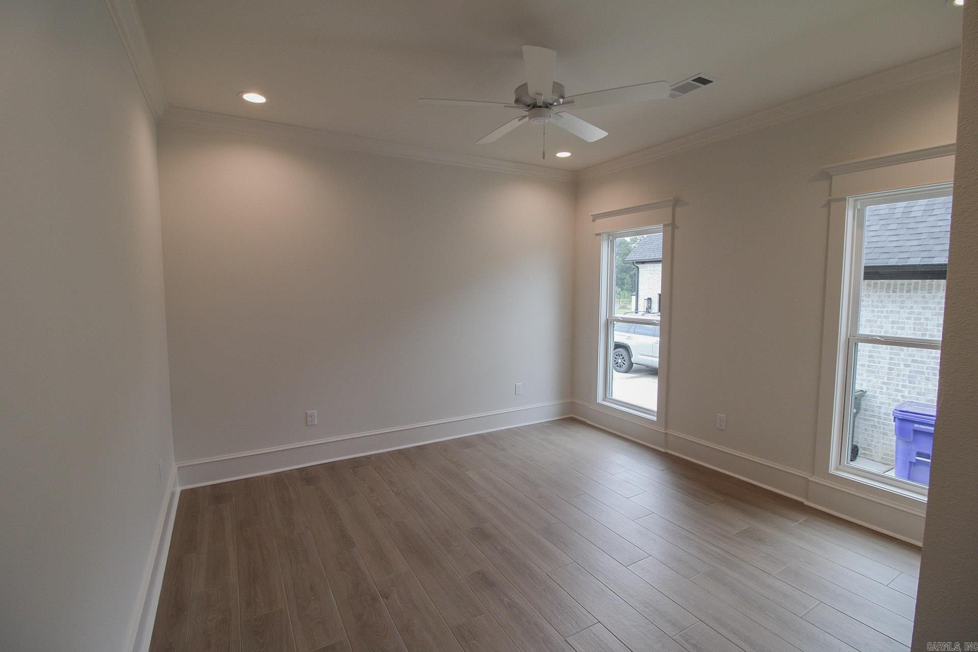 1635 Dolphin Drive Property Photo 21