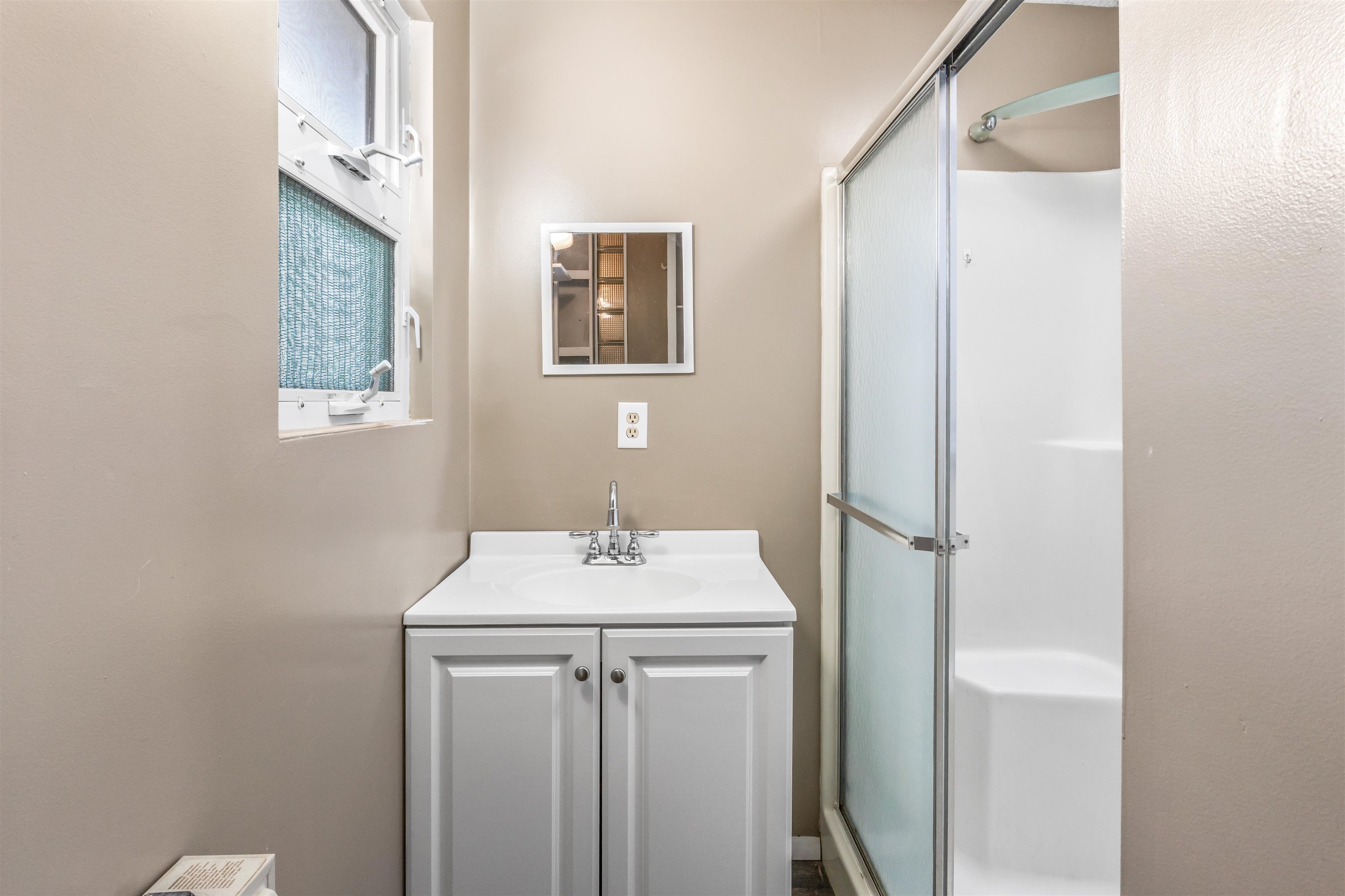 102 Capri Drive Property Photo 10