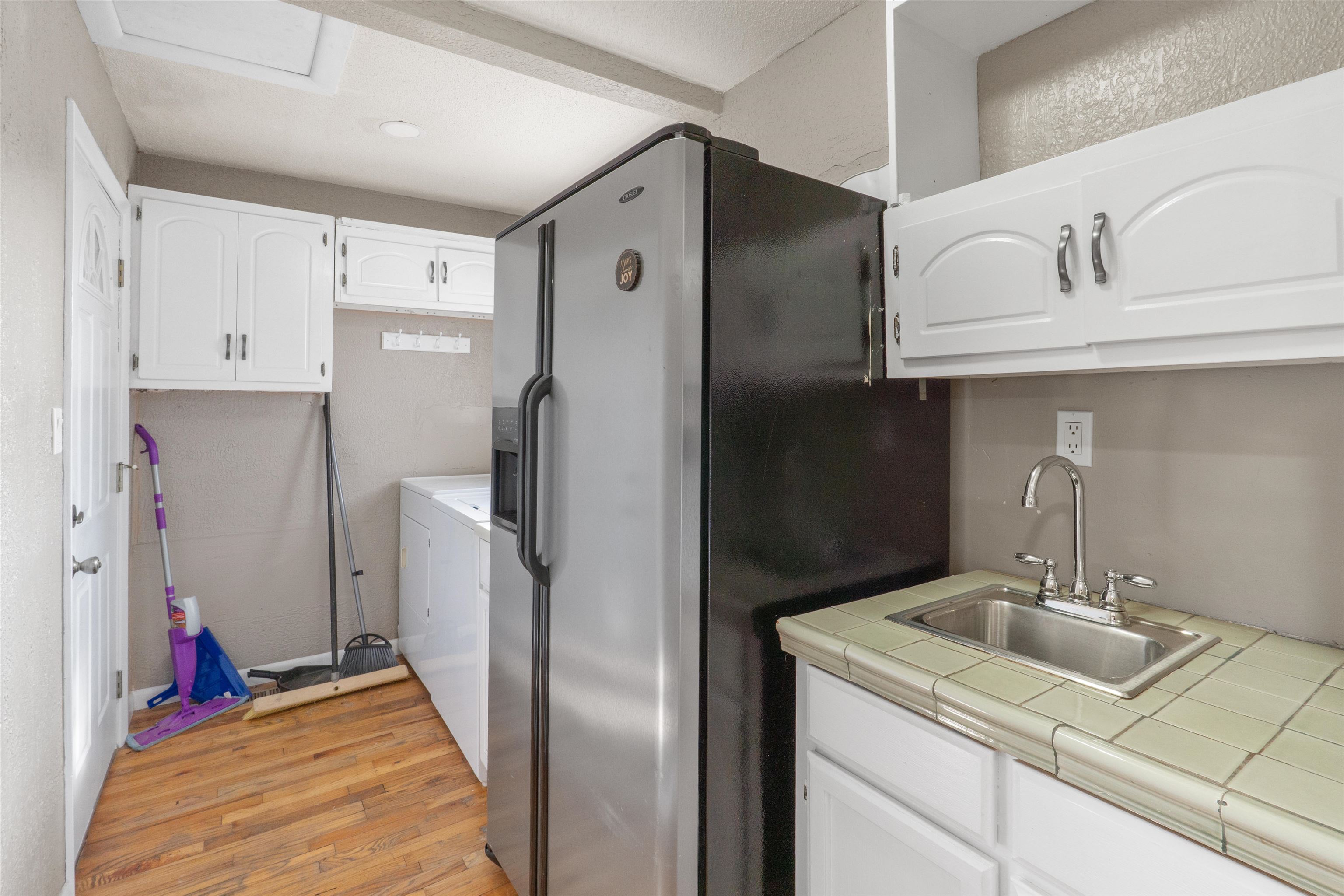 102 Capri Drive Property Photo 12