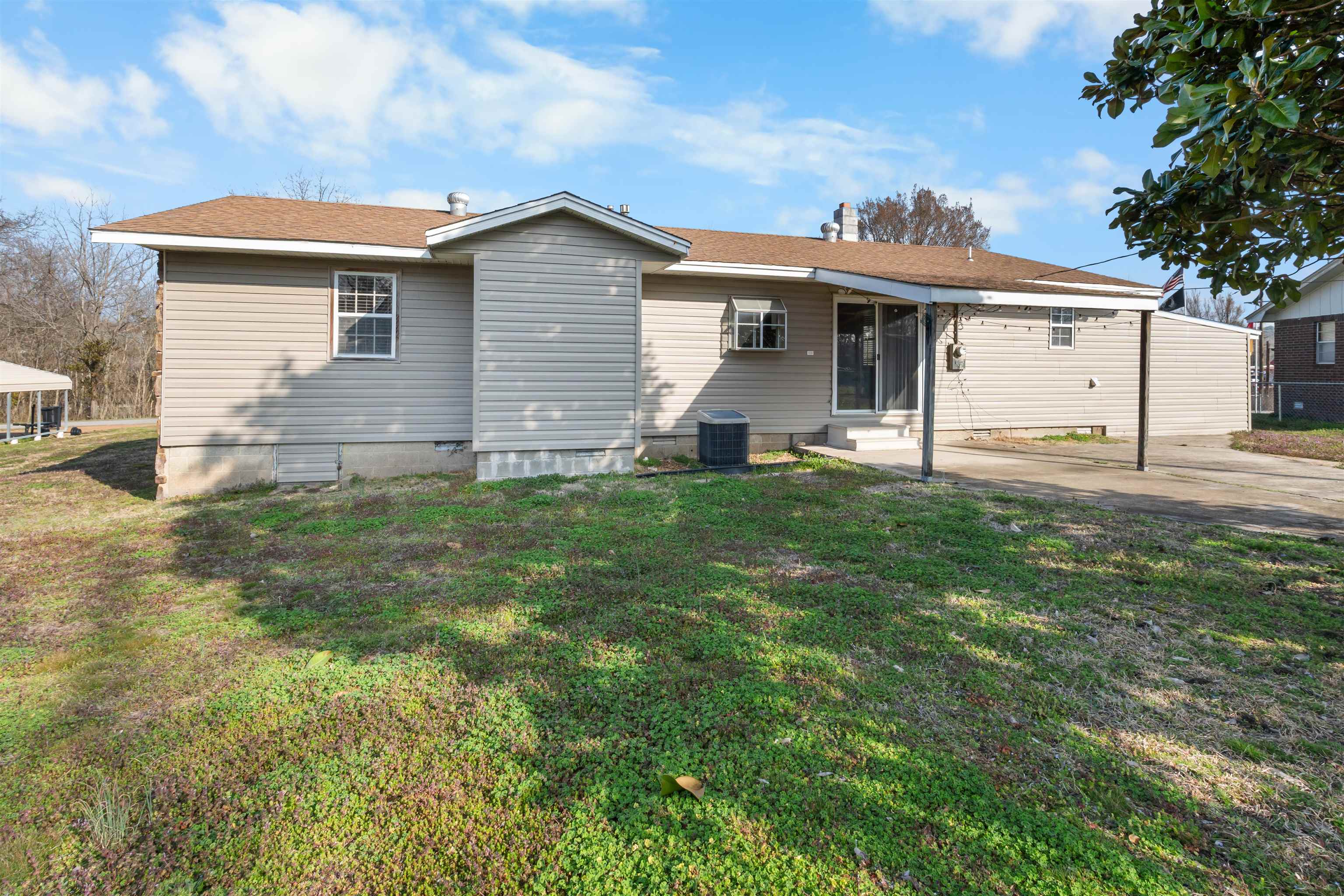 102 Capri Drive Property Photo 14