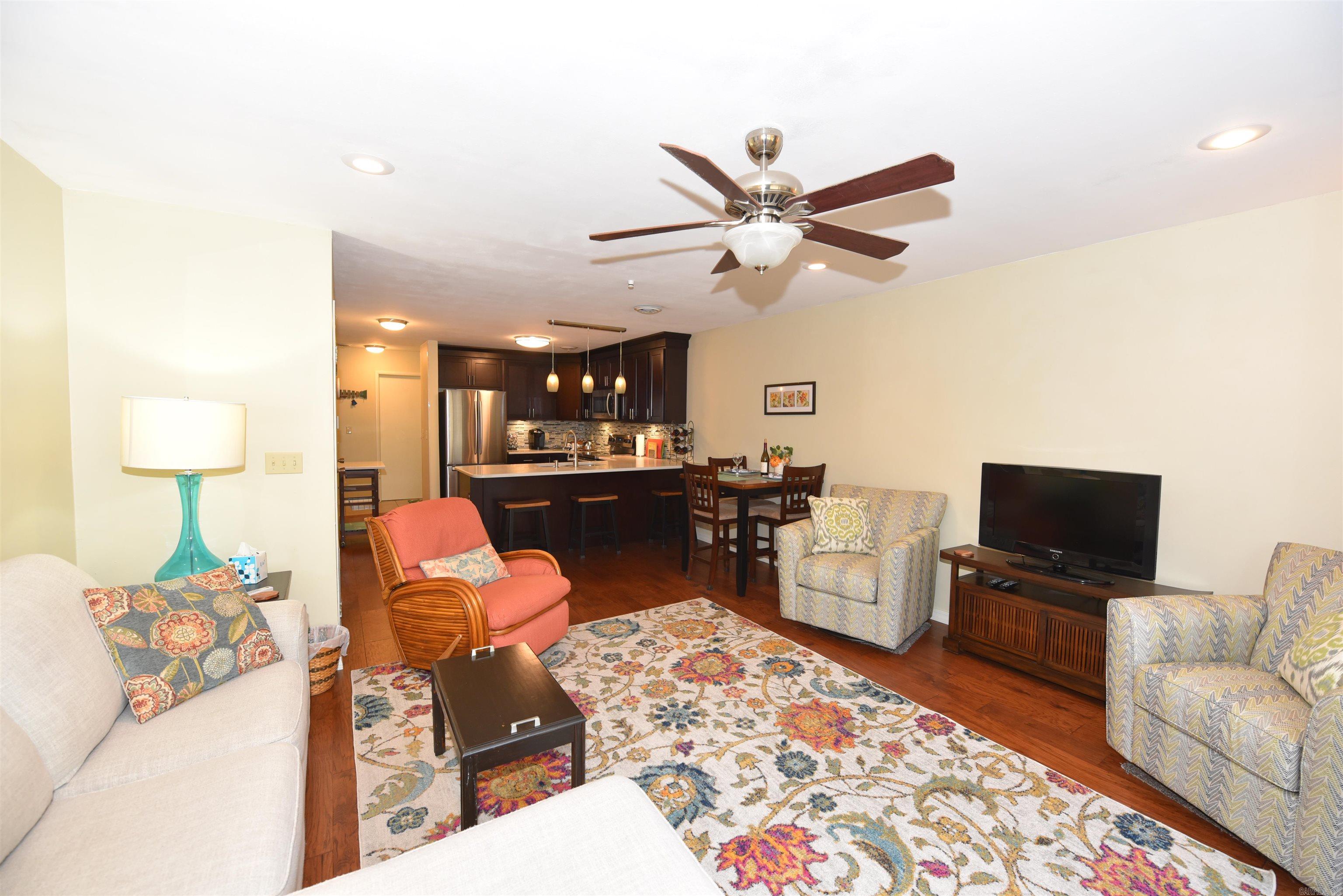 135 Hillview Dr#68 Property Photo 6