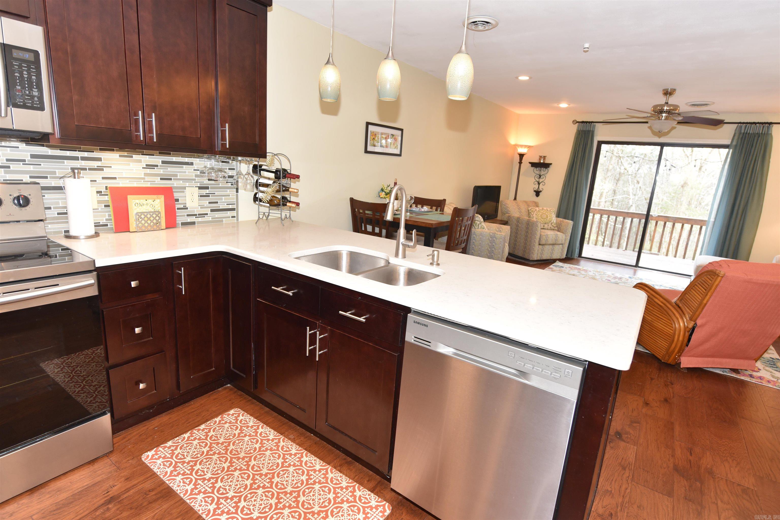 135 Hillview Dr#68 Property Photo 28
