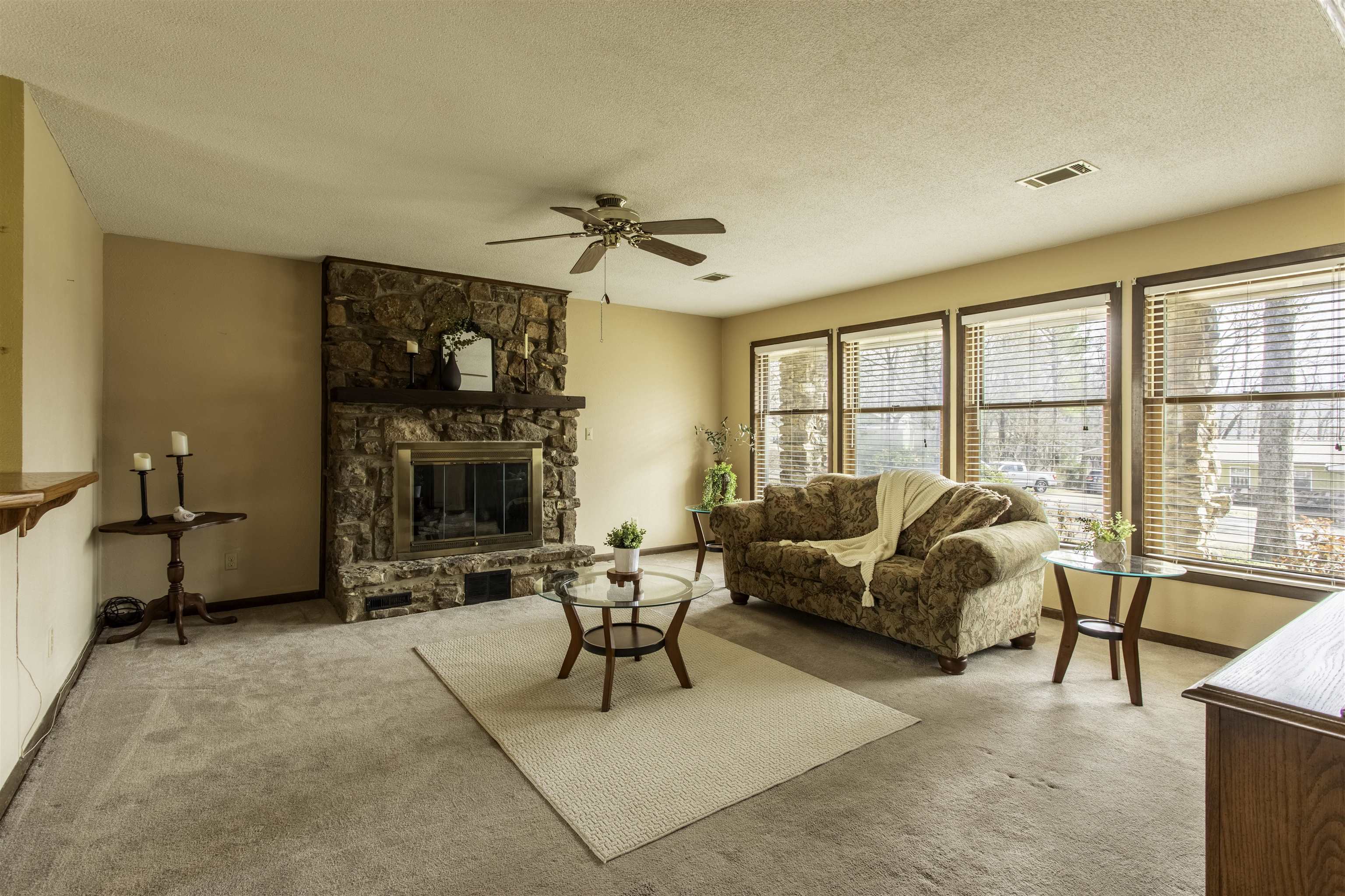 7 Winnebago Drive Property Photo 4