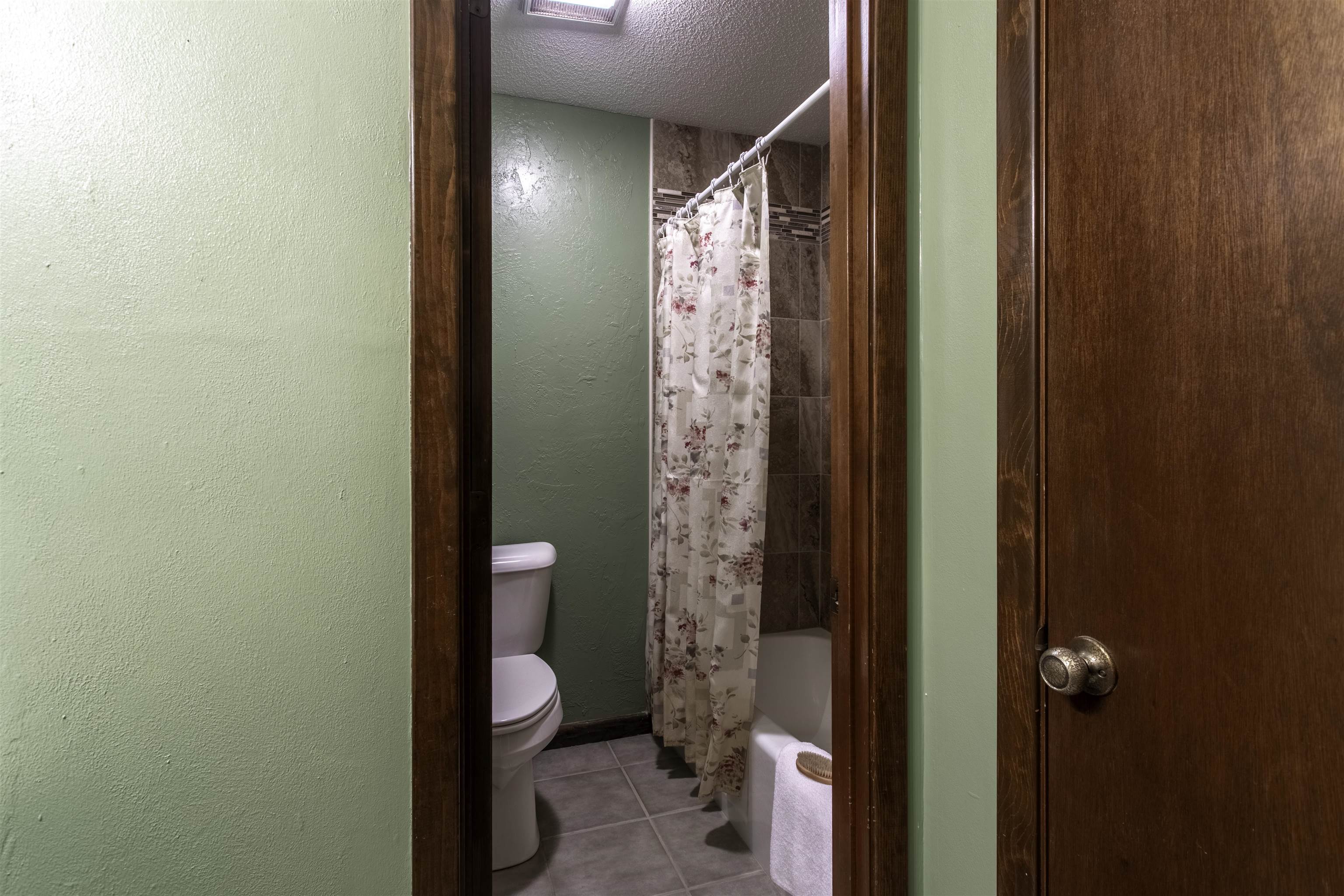 7 Winnebago Drive Property Photo 27