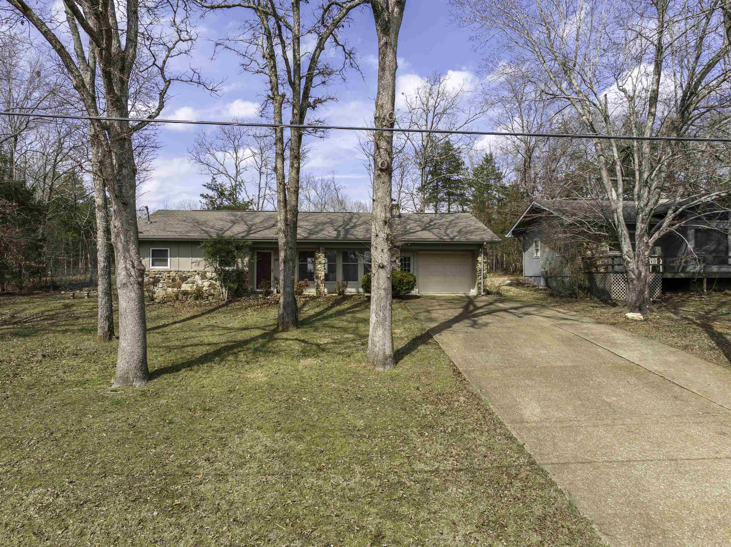 7 Winnebago Drive Property Photo 33